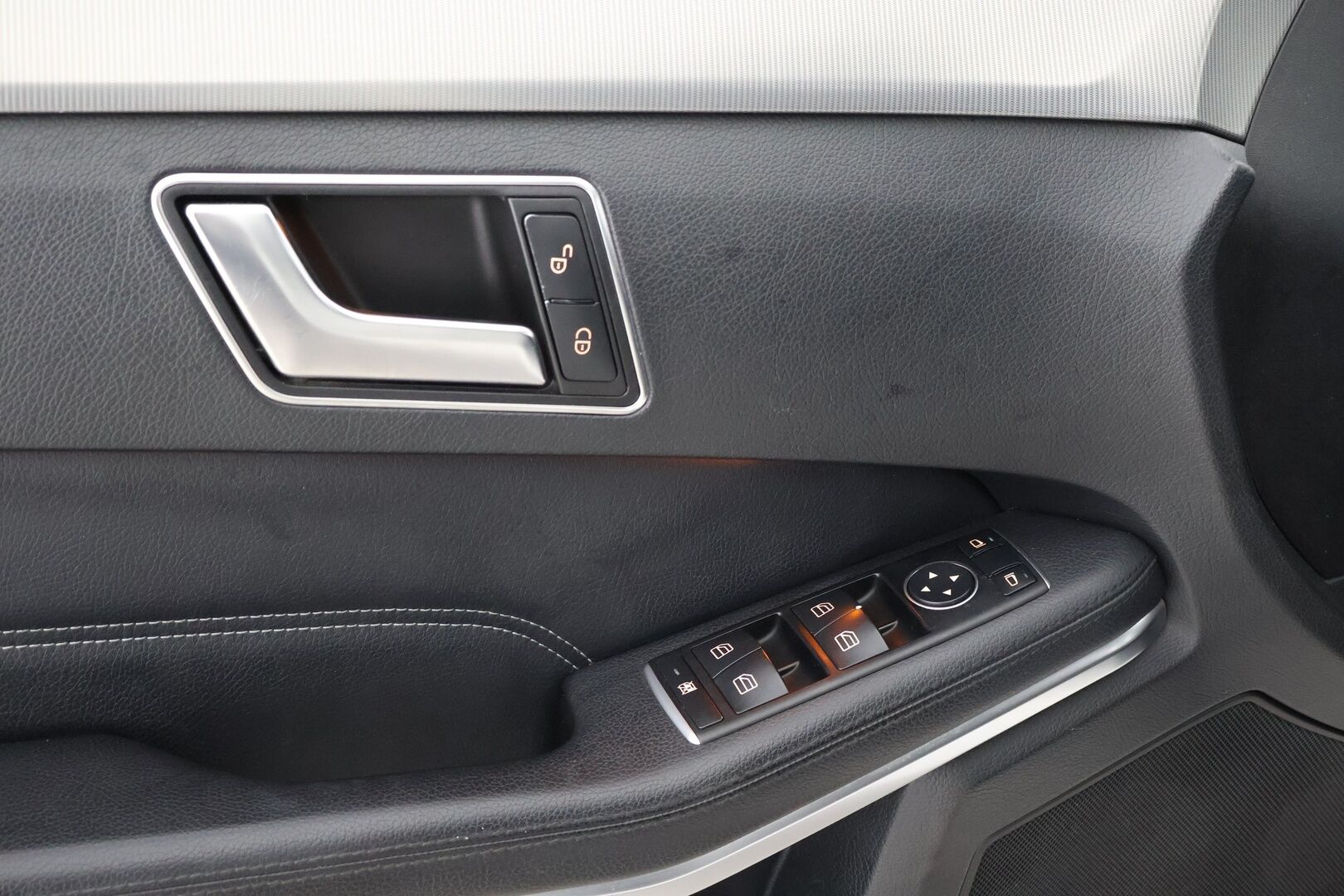 Mercedes-Benz E 2015 220 BlueTec T A Business - TÄMÄ AUTO MYYDÄÄN HUUTOKAUPAT.COM:ssa