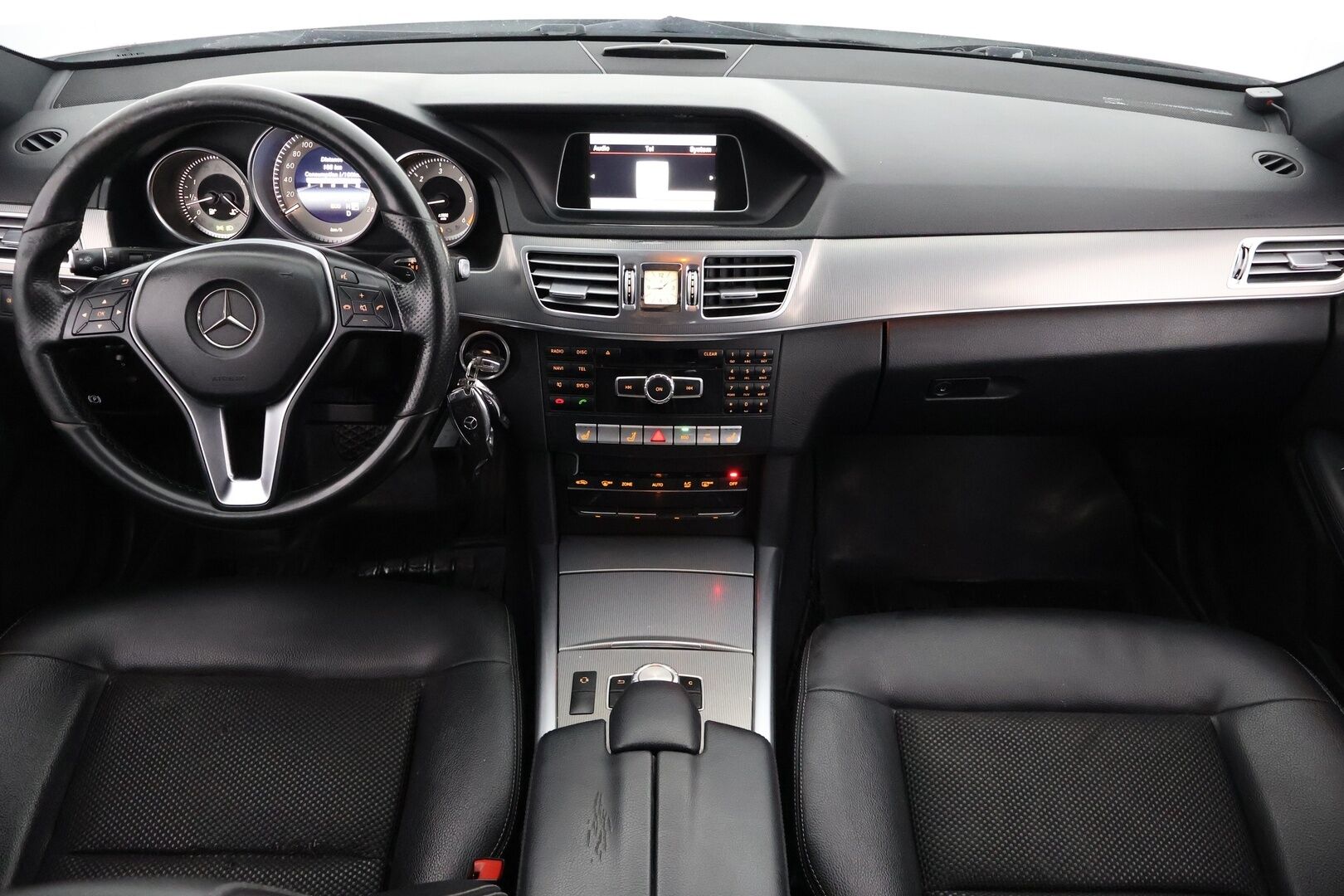 Mercedes-Benz E 2015 220 BlueTec T A Business - TÄMÄ AUTO MYYDÄÄN HUUTOKAUPAT.COM:ssa