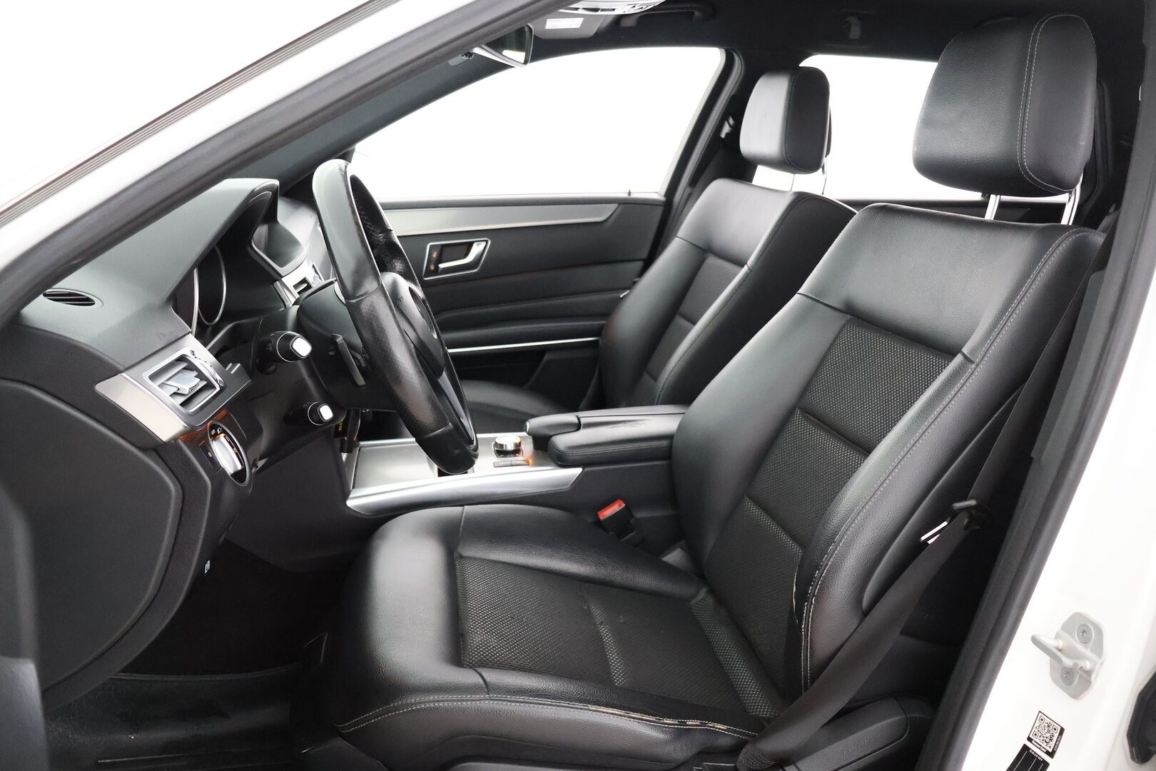 Mercedes-Benz E 2015 220 BlueTec T A Business - TÄMÄ AUTO MYYDÄÄN HUUTOKAUPAT.COM:ssa