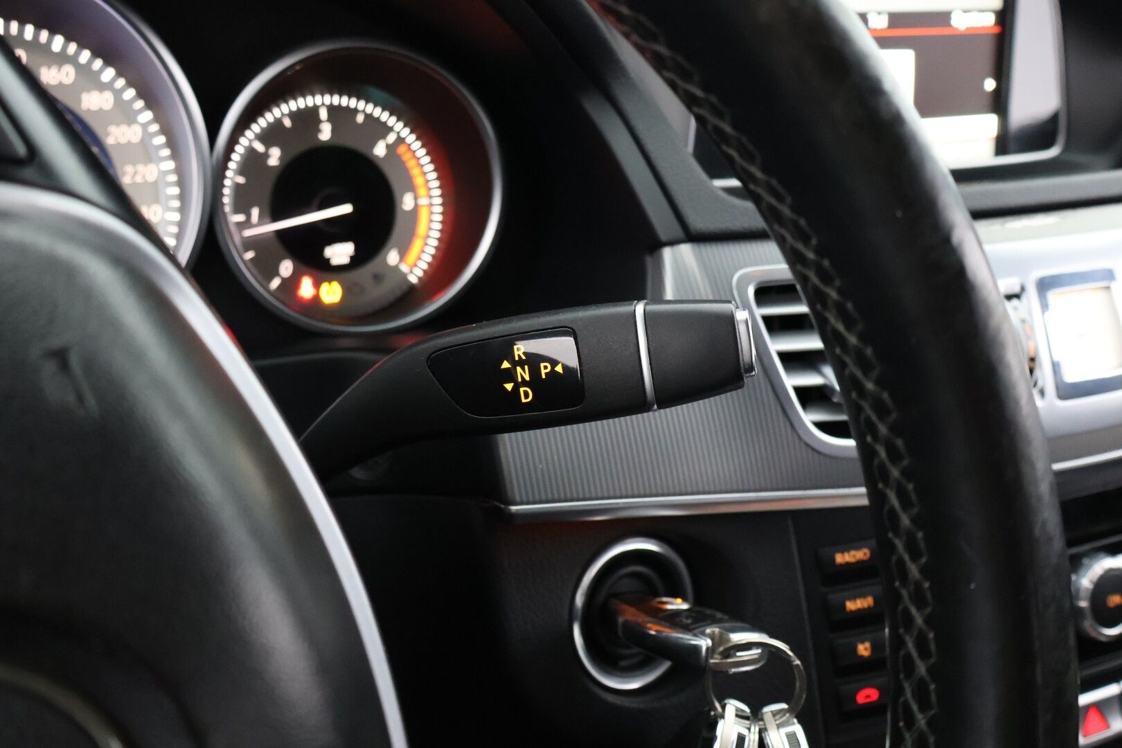 Mercedes-Benz E 2015 220 BlueTec T A Business - TÄMÄ AUTO MYYDÄÄN HUUTOKAUPAT.COM:ssa