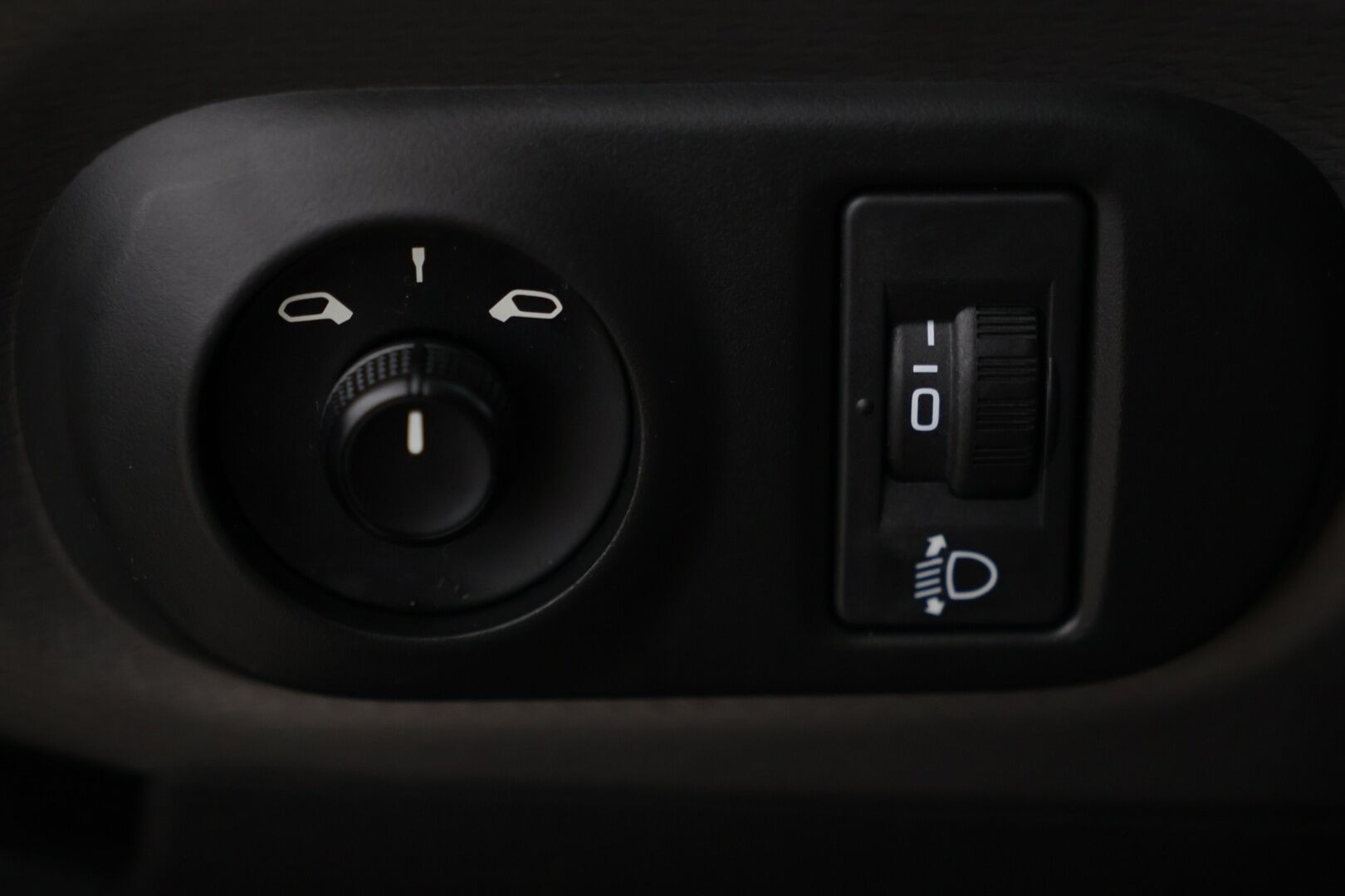 Citroen C4 Cactus 2015 e-VTi 82 Shine ETG Automaatti / P.Kamera / Juuri huollettu / Digimittaristo / Touchpad - Juuri Saapunut! / Taloudellinen / Hyvin pidetty