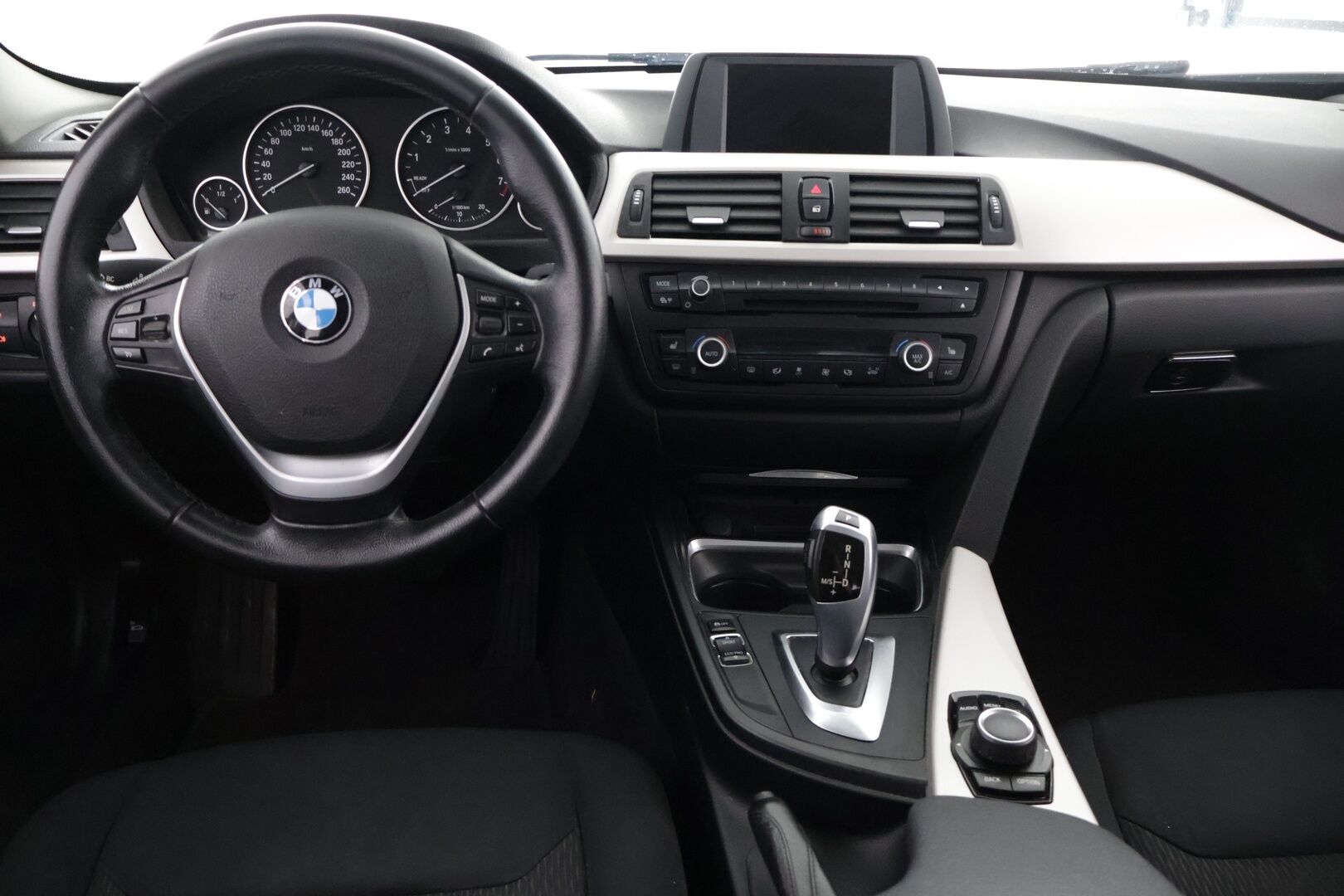 BMW 316 2014 F31 Touring 316i A Business