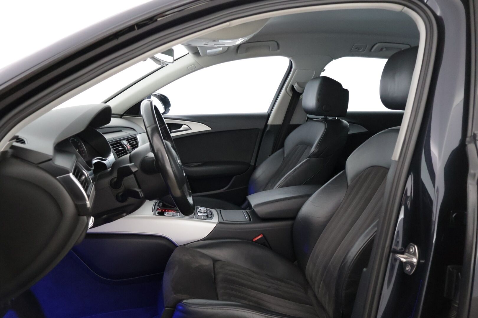 Audi A6 2015 Avant Business Sport 2,0 TDI 140 kW ultra S tronic / Facelift / P-tutkat / Vakionopeudensäädin / Bluetooth - * RS lookilla oleva katseiden kääntäjä! *