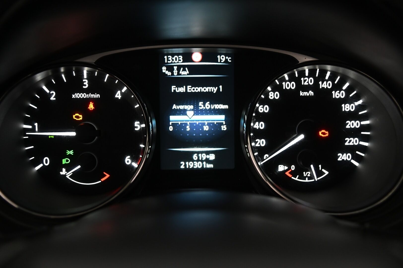 Nissan X-Trail 2016 dCi 130 Tekna 4WD 6 MT Moonroof *YritysOutlet - Myydään vain yrityksille* Panorama / Koukku / Lohko / Vakkari / Navi* - *YritysOutlet - Myydään vain yrityksille*