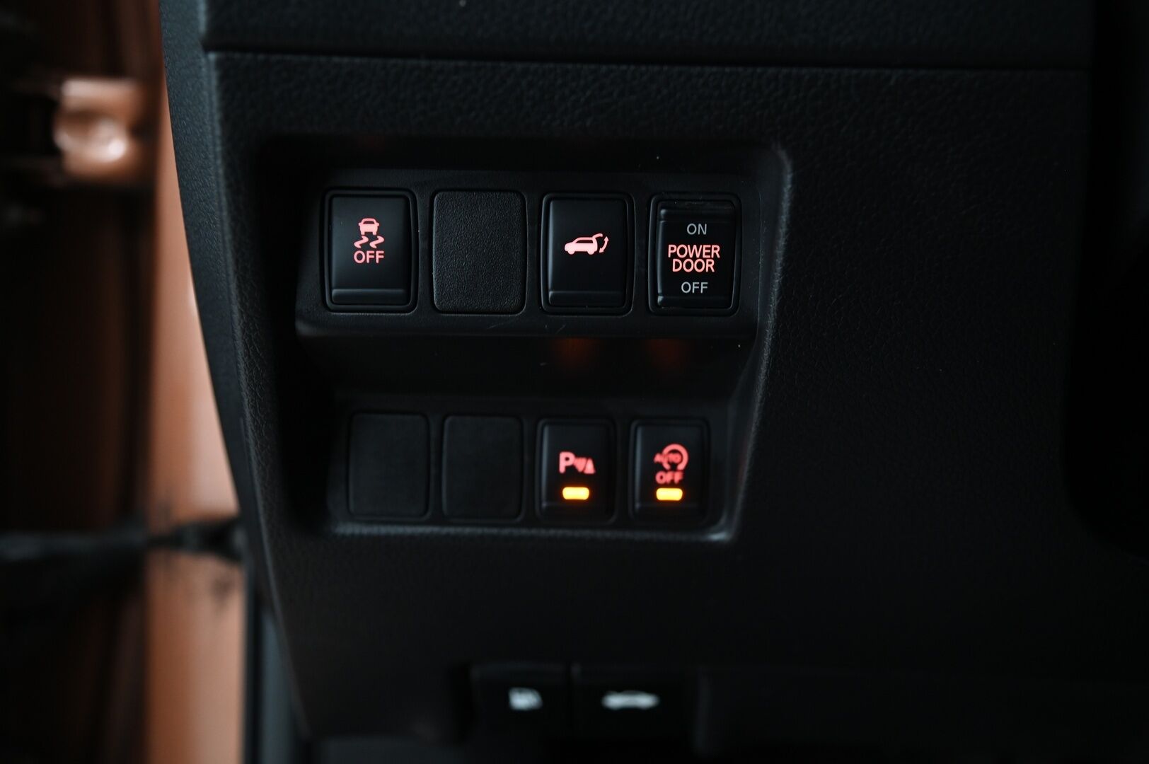 Nissan X-Trail 2016 dCi 130 Tekna 4WD 6 MT Moonroof *YritysOutlet - Myydään vain yrityksille* Panorama / Koukku / Lohko / Vakkari / Navi* - *YritysOutlet - Myydään vain yrityksille*