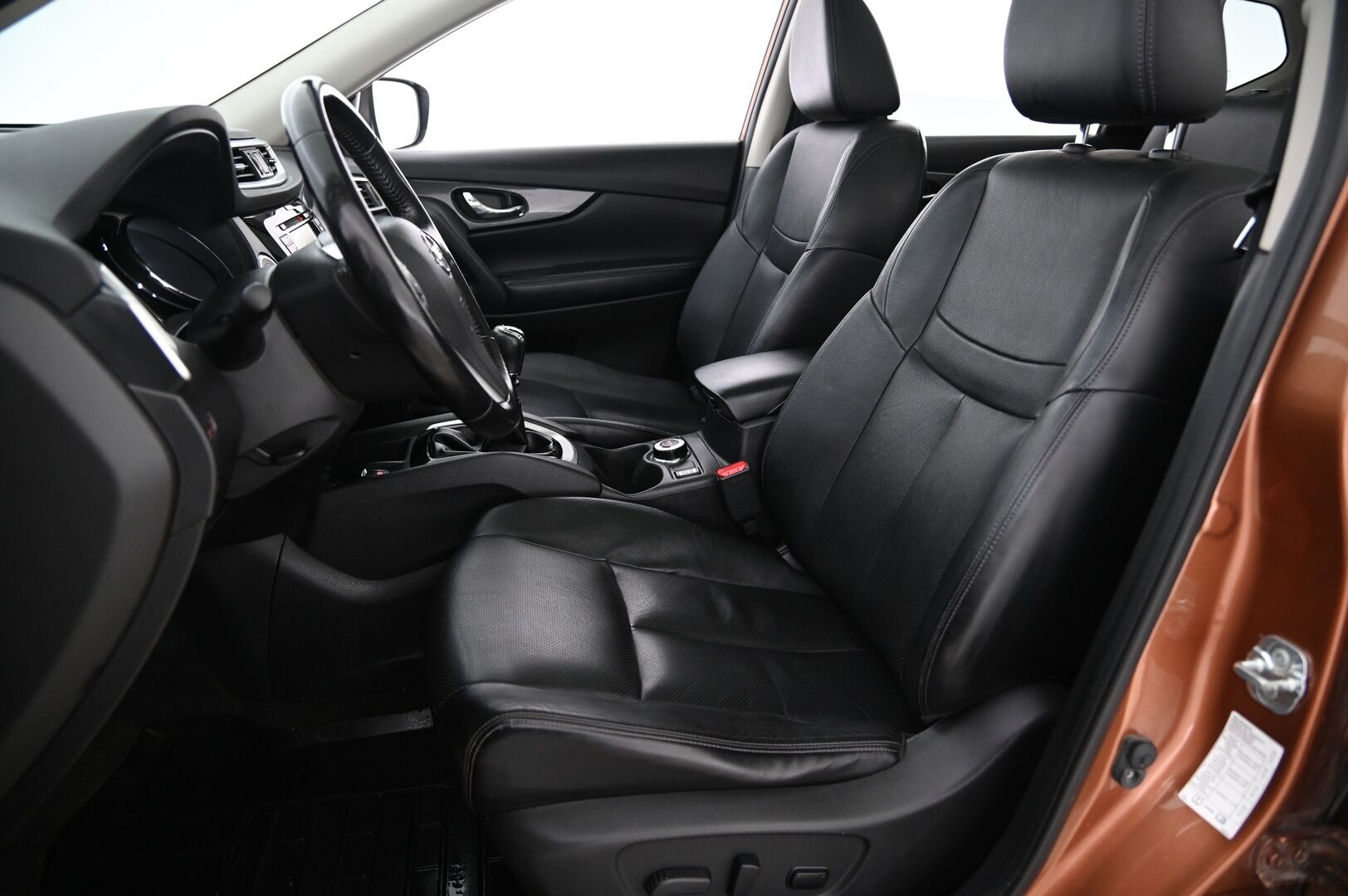Nissan X-Trail 2016 dCi 130 Tekna 4WD 6 MT Moonroof *YritysOutlet - Myydään vain yrityksille* Panorama / Koukku / Lohko / Vakkari / Navi* - *YritysOutlet - Myydään vain yrityksille*