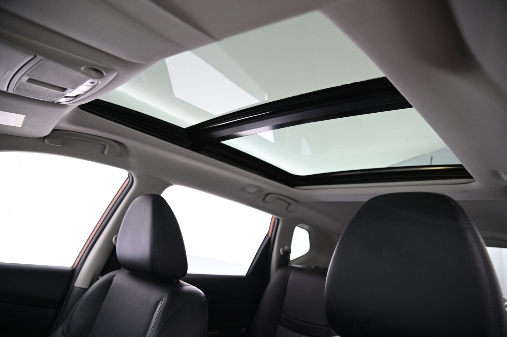 Nissan X-Trail 2016 dCi 130 Tekna 4WD 6 MT Moonroof *YritysOutlet - Myydään vain yrityksille* Panorama / Koukku / Lohko / Vakkari / Navi* - *YritysOutlet - Myydään vain yrityksille*