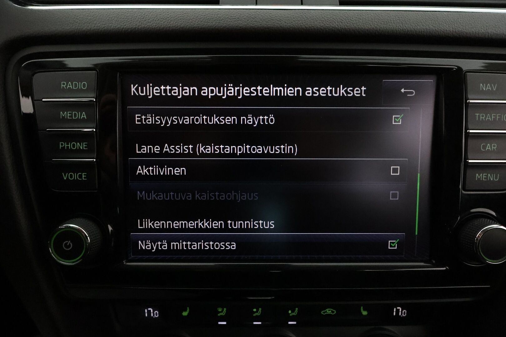 Skoda Octavia 2016 Combi 1,8 TSI 4x4 L&K DSG Autom. **Laurin&Klement / Adapt.Vakkari / Webasto / Muistipenkki / Canton / Xenon-valot** - P.Tutkat / Navi / Kaistavahti / KeylessGO / 2x Renkaat
