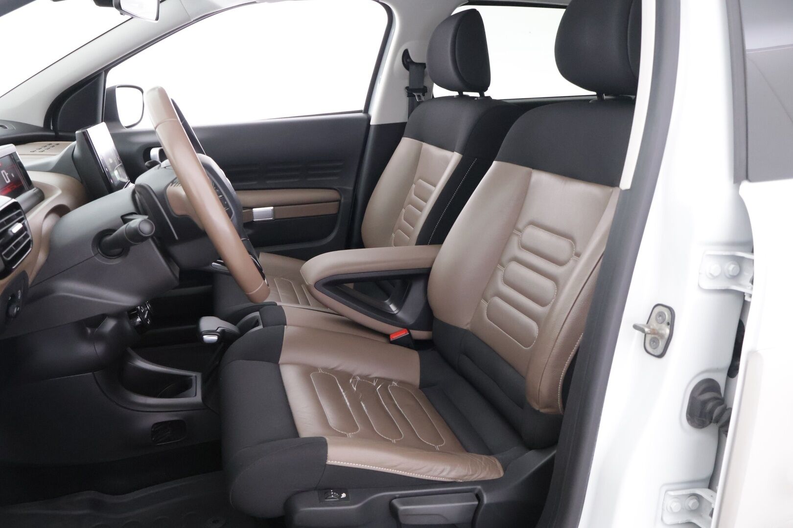 Citroen C4 Cactus 2016 e-VTi 82 Shine ETG Automaatti - P-Kamera / Nahka-Alcantara / Tuore Jakopää / Huoltokirja / Vakkari