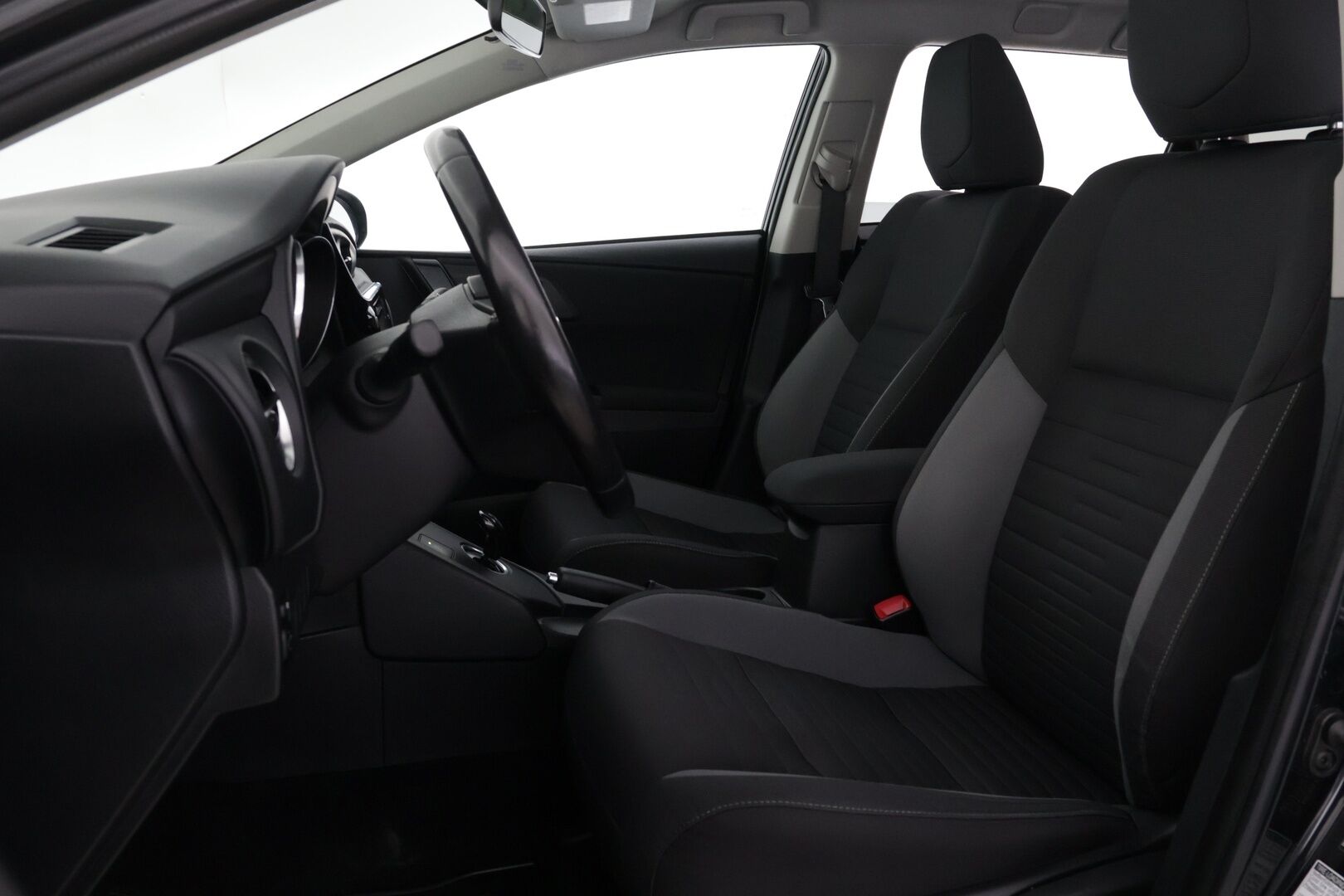 Toyota Auris 2015 Touring Sports 1,8 Hybrid Style - | Lasikatto | Vakionopeudensäädin | Lohkolämmitin sisätilanpistokkeella | Peruutuskamera | Ilmastointi |