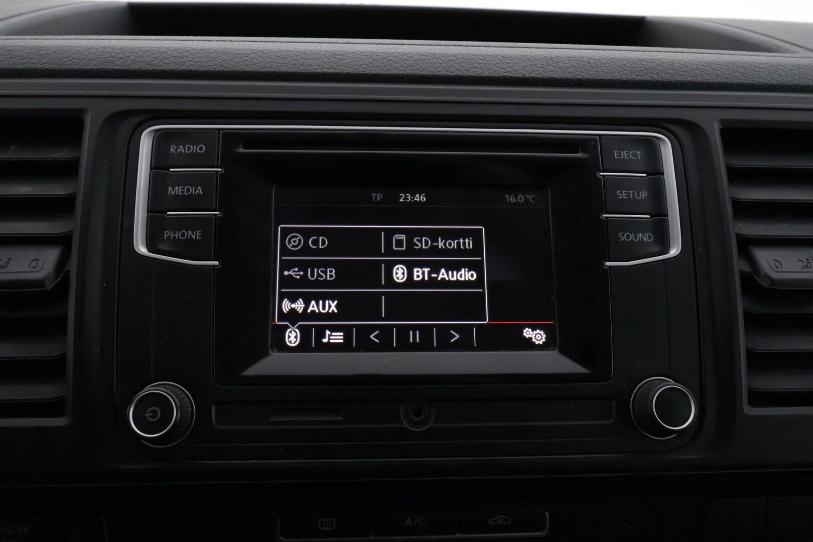 Volkswagen Transporter 2016 umpipakettiauto Pitkä 2,0 TDI 75 kW - | Vakkari | Webasto | Koukku | P.Tutka | Ilmastointi | Bluetooth | Suomi-auto | Kahdet Renkaat | Huoltokirja |