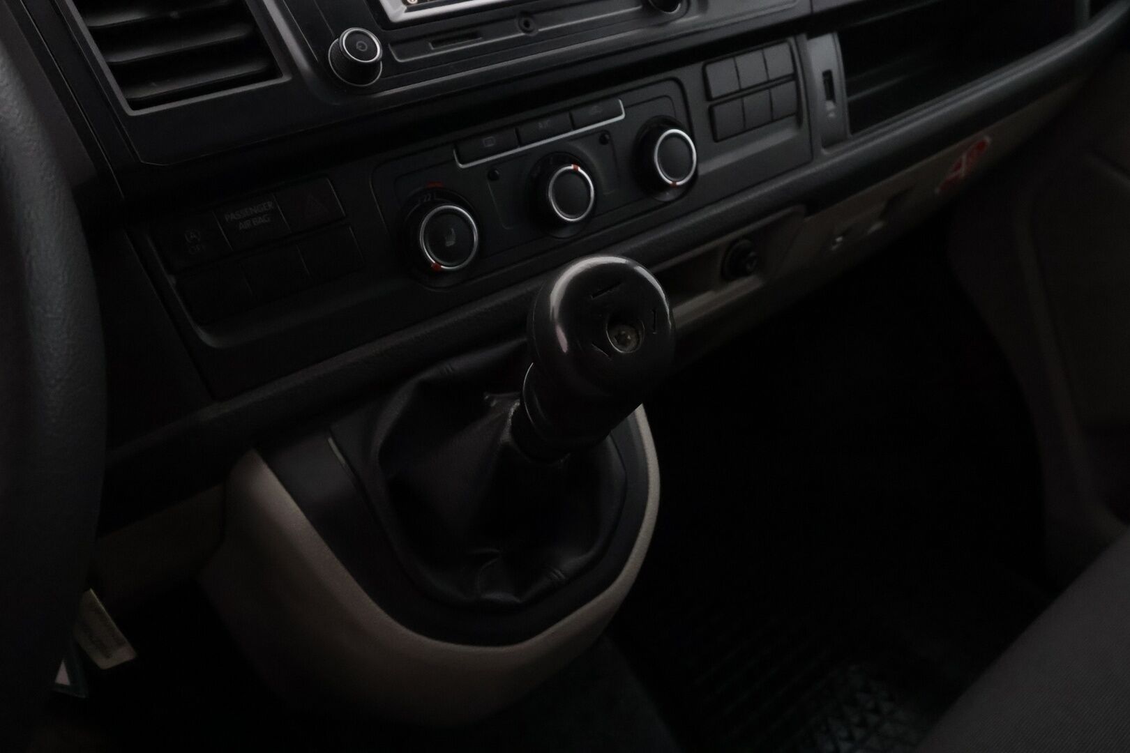 Volkswagen Transporter 2016 umpipakettiauto Pitkä 2,0 TDI 75 kW - | Vakkari | Webasto | Koukku | P.Tutka | Ilmastointi | Bluetooth | Suomi-auto | Kahdet Renkaat | Huoltokirja |