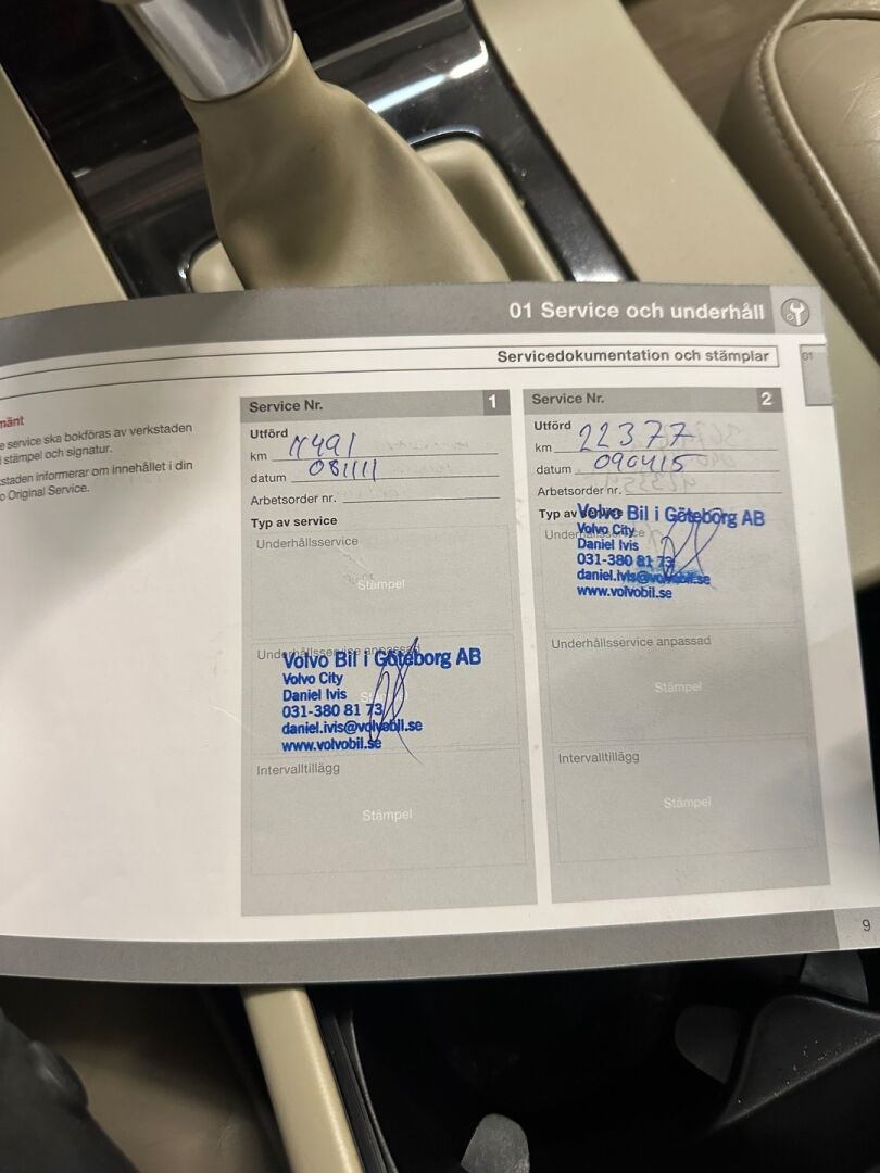 Volvo V70 2008 V70 2,0 * YritysOutlet - Myydään vain yrityksille / Vakkari / Xenon / Vaaleat nahat / P-tutkat * - Tämä auto myydään YritysOutlet -valikoimasta vain yritykselle / Vetokoukku