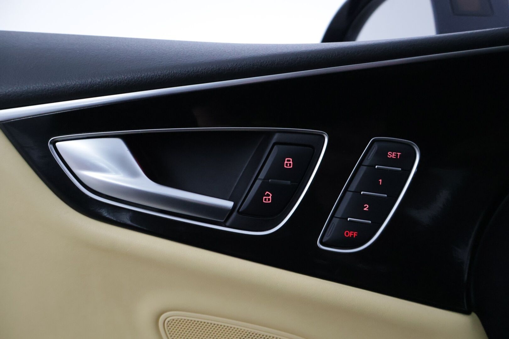 Audi A7 2012 A7 Sportback S line edition 3,0 V6 TDI 180 kW quattro tiptronic**YritysOutlet - Myydään vain yrityksille - *ACC / Hierovat ilmastoidut muistipenkit / BLIS / Panorama / BOSE / P-kamera / Ilma-alusta / TÖRKYKAMAT*