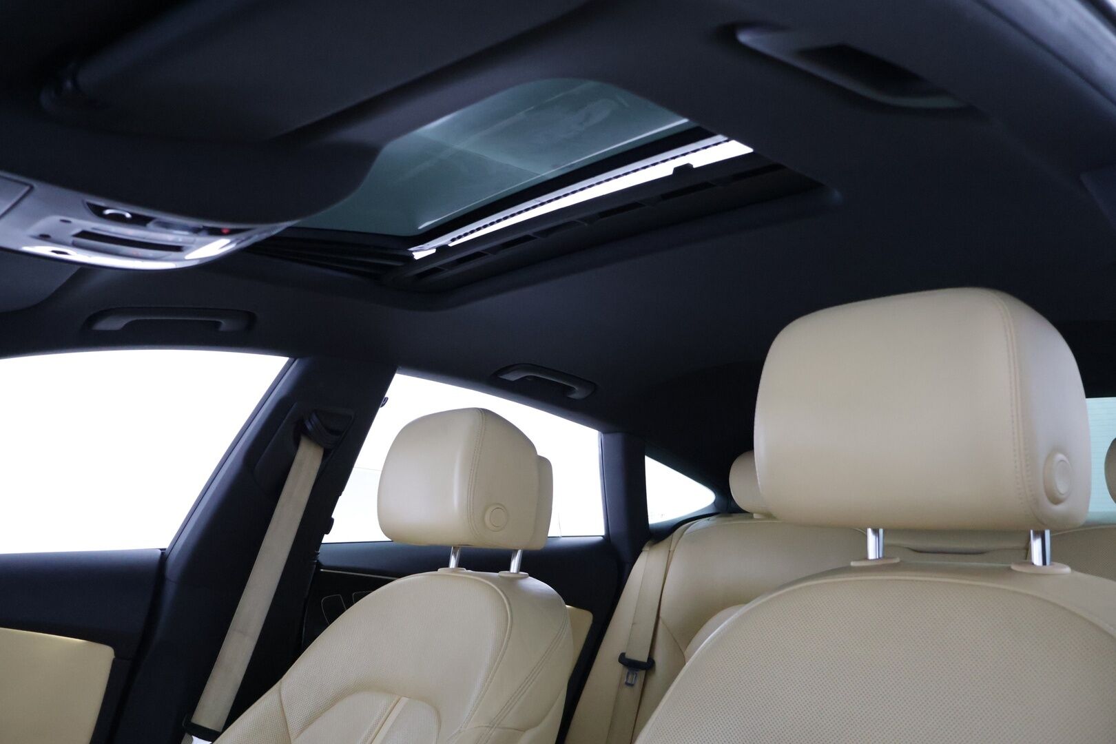 Audi A7 2012 A7 Sportback S line edition 3,0 V6 TDI 180 kW quattro tiptronic**YritysOutlet - Myydään vain yrityksille - *ACC / Hierovat ilmastoidut muistipenkit / BLIS / Panorama / BOSE / P-kamera / Ilma-alusta / TÖRKYKAMAT*