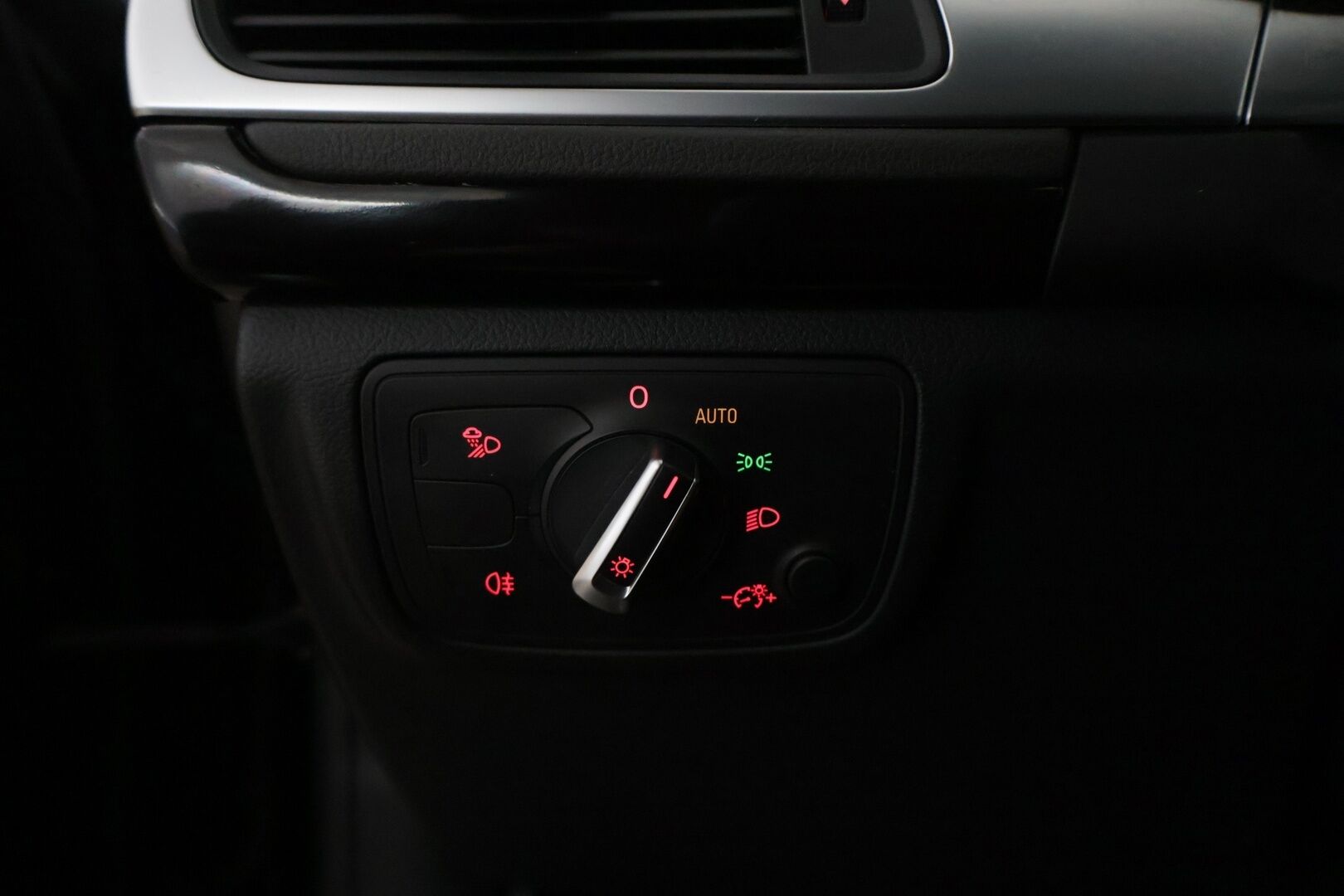 Audi A7 2012 A7 Sportback S line edition 3,0 V6 TDI 180 kW quattro tiptronic**YritysOutlet - Myydään vain yrityksille - *ACC / Hierovat ilmastoidut muistipenkit / BLIS / Panorama / BOSE / P-kamera / Ilma-alusta / TÖRKYKAMAT*