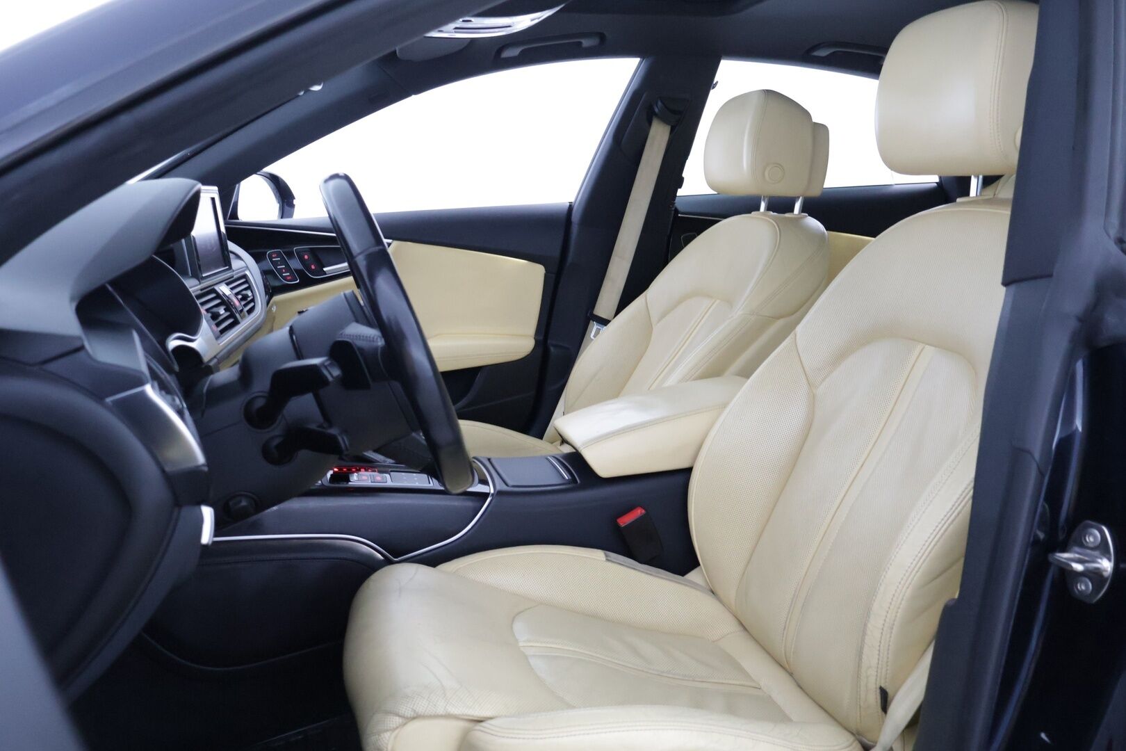 Audi A7 2012 A7 Sportback S line edition 3,0 V6 TDI 180 kW quattro tiptronic**YritysOutlet - Myydään vain yrityksille - *ACC / Hierovat ilmastoidut muistipenkit / BLIS / Panorama / BOSE / P-kamera / Ilma-alusta / TÖRKYKAMAT*