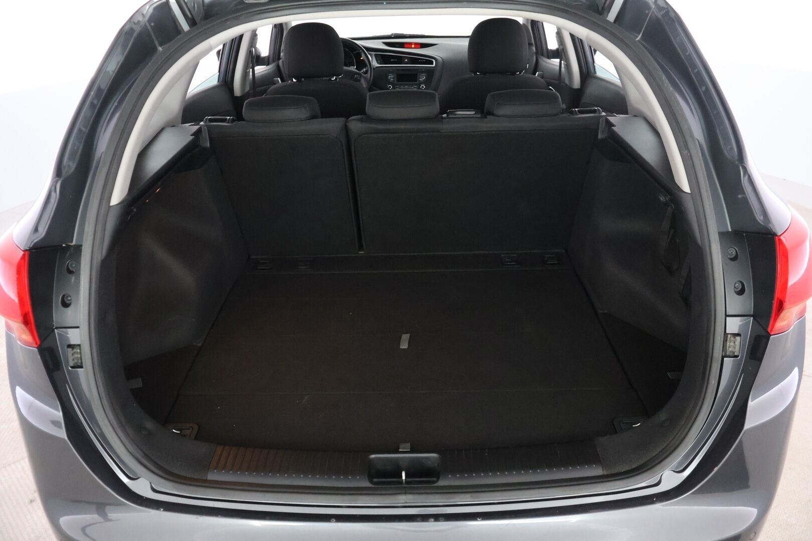 Kia cee'd 2016 1,6 CRDi ISG 136hv EX SW EcoDynamics *1. om Suomi-auto / Vakkari / Peruutustutka / Vetokoukku* - *2x Renkaat & Vanteet / Hyvä huoltohistoria*