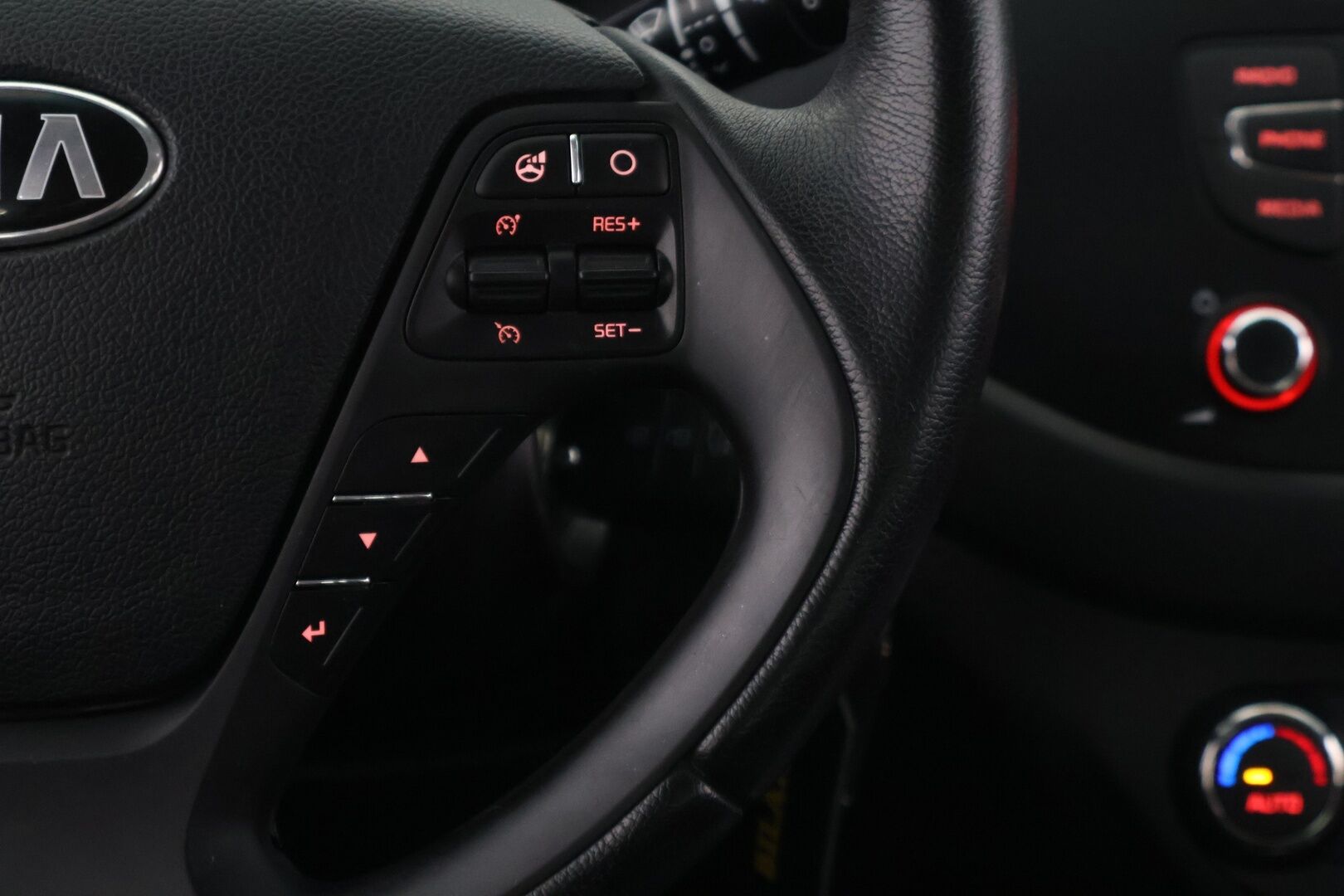 Kia cee'd 2016 1,6 CRDi ISG 136hv EX SW EcoDynamics *1. om Suomi-auto / Vakkari / Peruutustutka / Vetokoukku* - *2x Renkaat & Vanteet / Hyvä huoltohistoria*