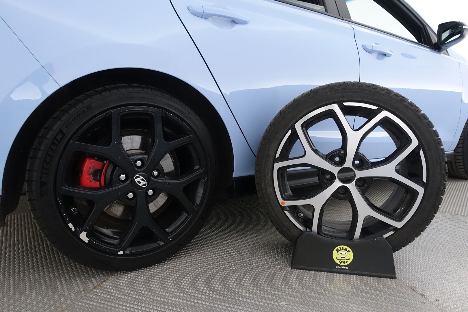 Hyundai i30 5d 2018 N 2,0 T-GDI 6MT - Suomi-auto | P.Kamera | REV matching | Lohko+Sisäpistoke | Mukautuva alusta | Navi | AppleCarPlay | Ratinlämmitin | LED | Ambient | Kaistanpitoavustin | 2X Renkaat & Vanteet |