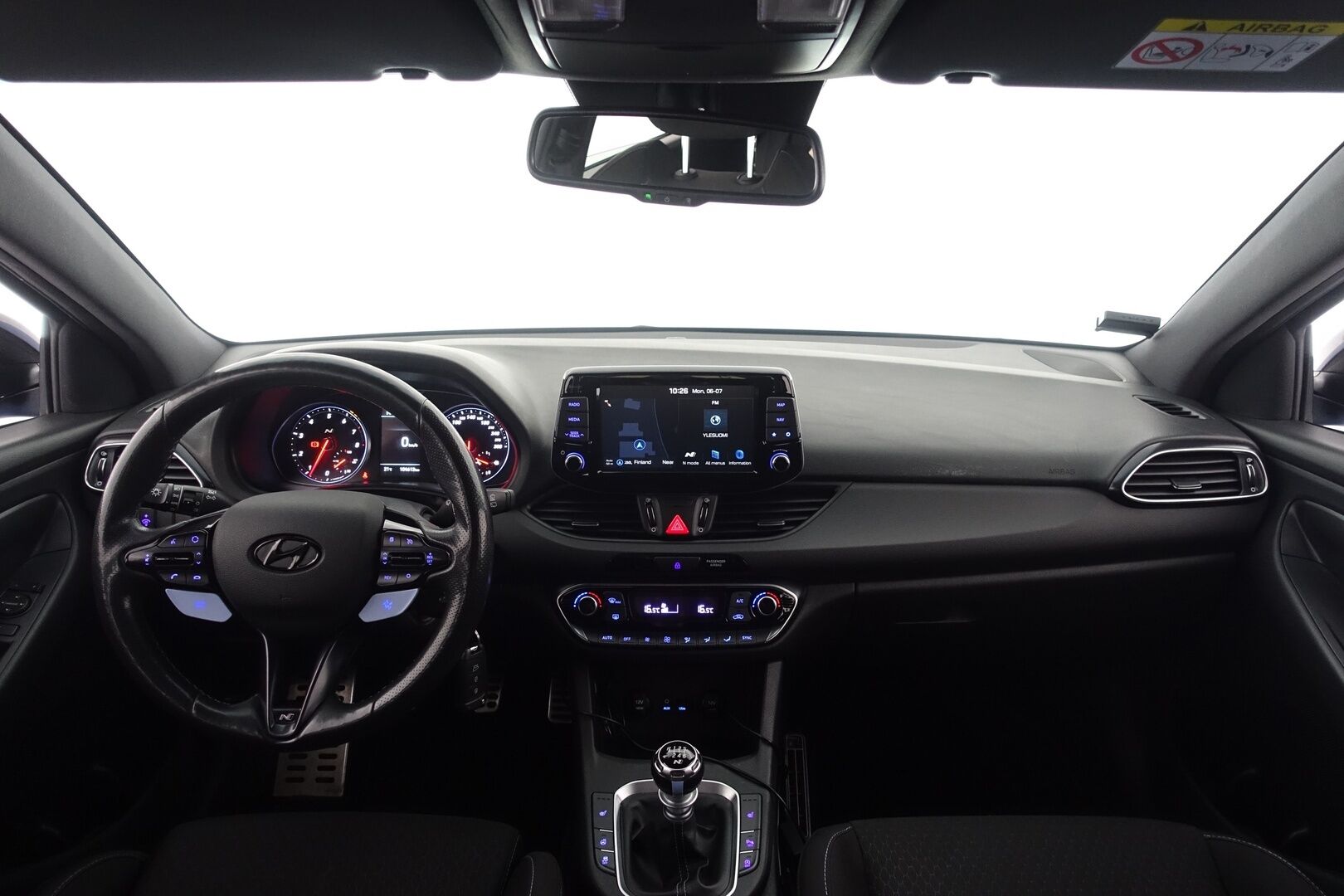 Hyundai i30 5d 2018 N 2,0 T-GDI 6MT - Suomi-auto | P.Kamera | REV matching | Lohko+Sisäpistoke | Mukautuva alusta | Navi | AppleCarPlay | Ratinlämmitin | LED | Ambient | Kaistanpitoavustin | 2X Renkaat & Vanteet |