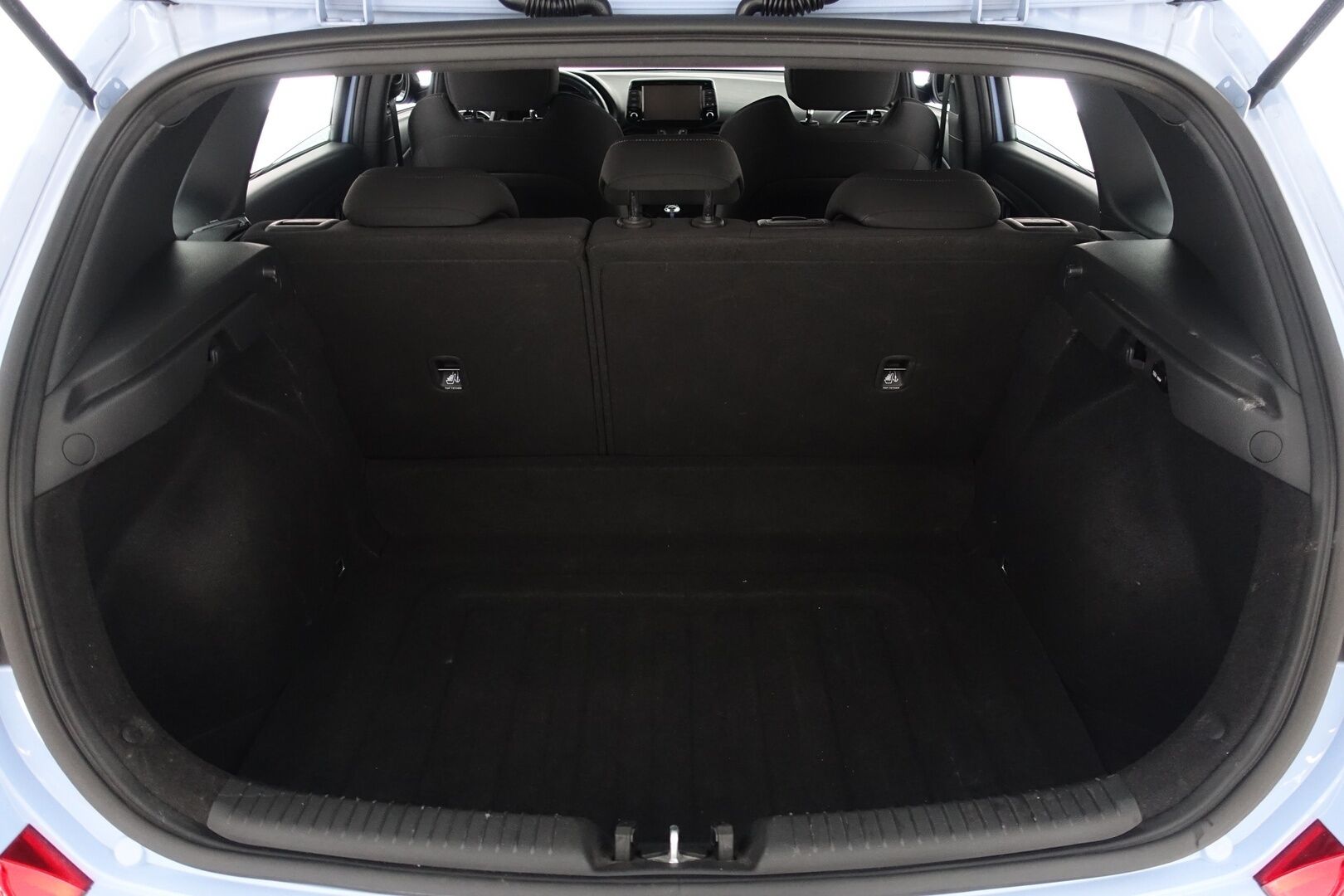 Hyundai i30 5d 2018 N 2,0 T-GDI 6MT - Suomi-auto | P.Kamera | REV matching | Lohko+Sisäpistoke | Mukautuva alusta | Navi | AppleCarPlay | Ratinlämmitin | LED | Ambient | Kaistanpitoavustin | 2X Renkaat & Vanteet |
