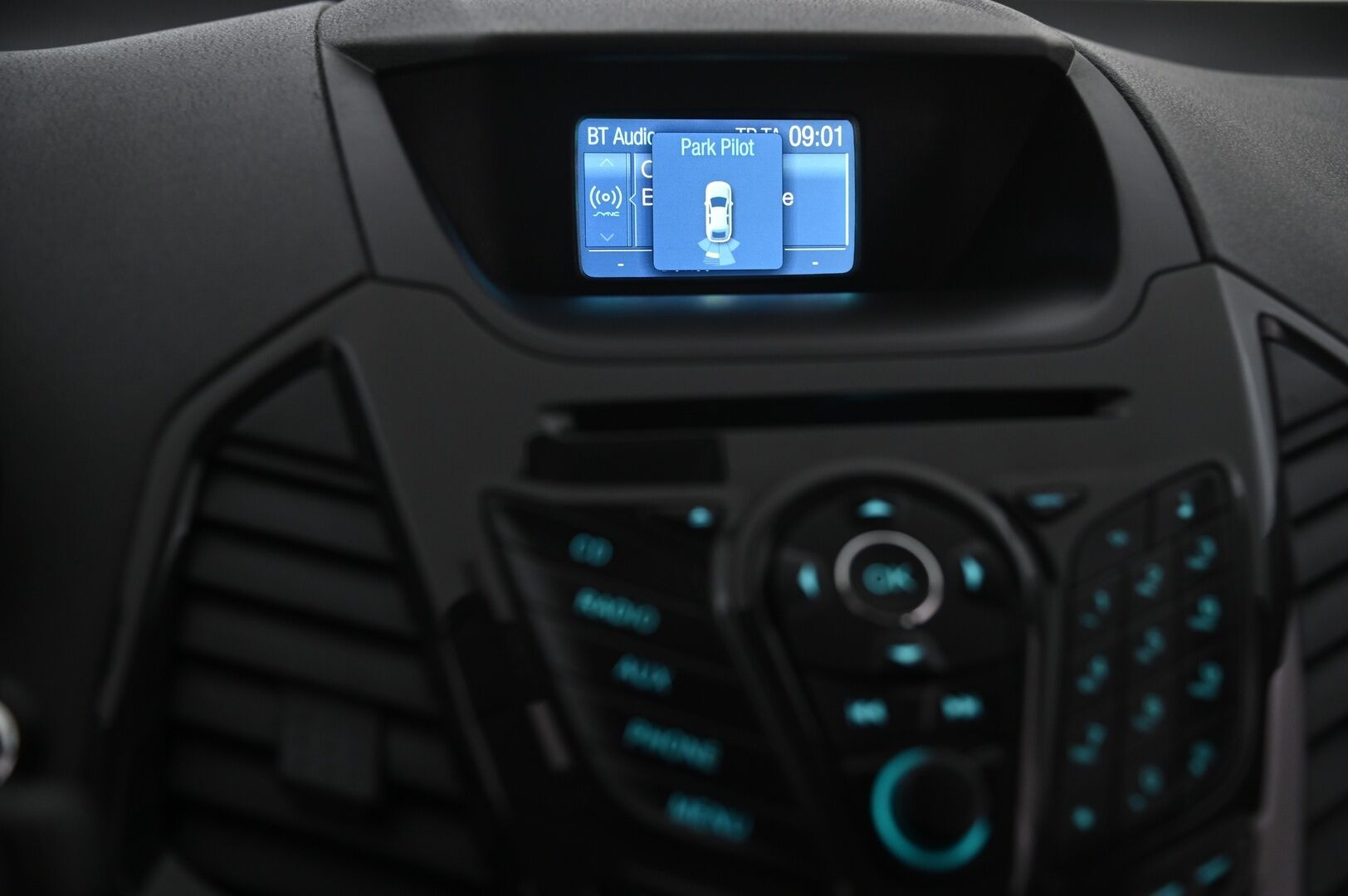 Ford Ecosport 2016 1,0 EcoBoost 125hv M5 Titanium 5-ovinen - P.tutka | Lohkolämmitin | 2 aluvanteet | Juuri katsastettu