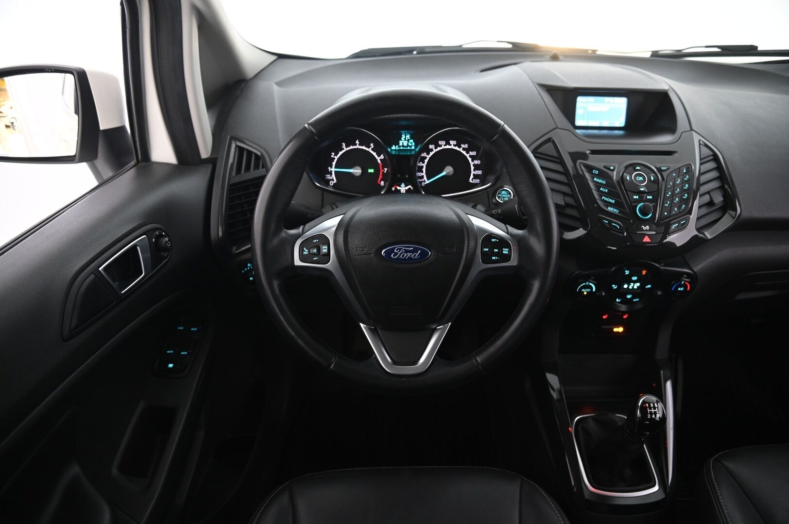 Ford Ecosport 2016 1,0 EcoBoost 125hv M5 Titanium 5-ovinen - P.tutka | Lohkolämmitin | 2 aluvanteet | Juuri katsastettu