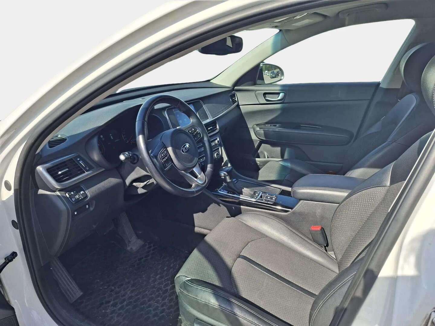 Kia Optima 2017 1,7 CRDi ISG EX SW DCT A/T - | Suomi-auto | Vakkari | Puolnahat | P-kamera | Lane assist | Hyvät huollot | Kahdet hyvät renkaat | Ratinlämmitys | Penkinlämppärit | Carplay |