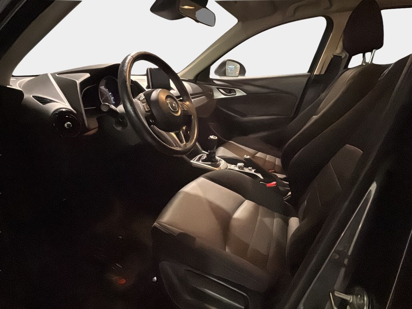 Mazda CX-3 2018 2,0 (120) SKYACTIV-G Premium 6MT EA2 *Lohko+sis.p / Vakkari / Bluetooth* - Uudet Michelin nastarenkaat / Lohkolämmitin Sisätila puhaltimella 