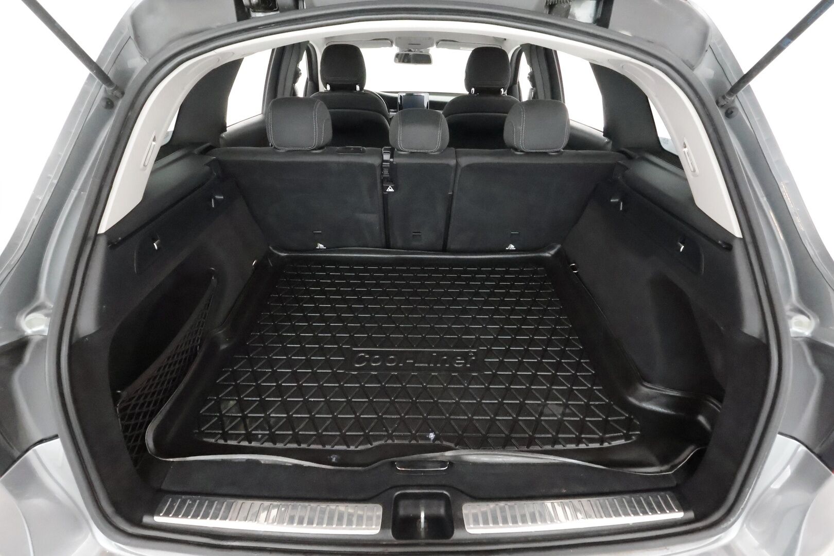 Mercedes-Benz GLC 2017 250 d 4Matic A Premium Business * Webasto / Koukku / ILS-LED / P.Kamera / Sportpenkit / Keyless * - Suomi-auto / Kahdet renkaat aluvanteilla