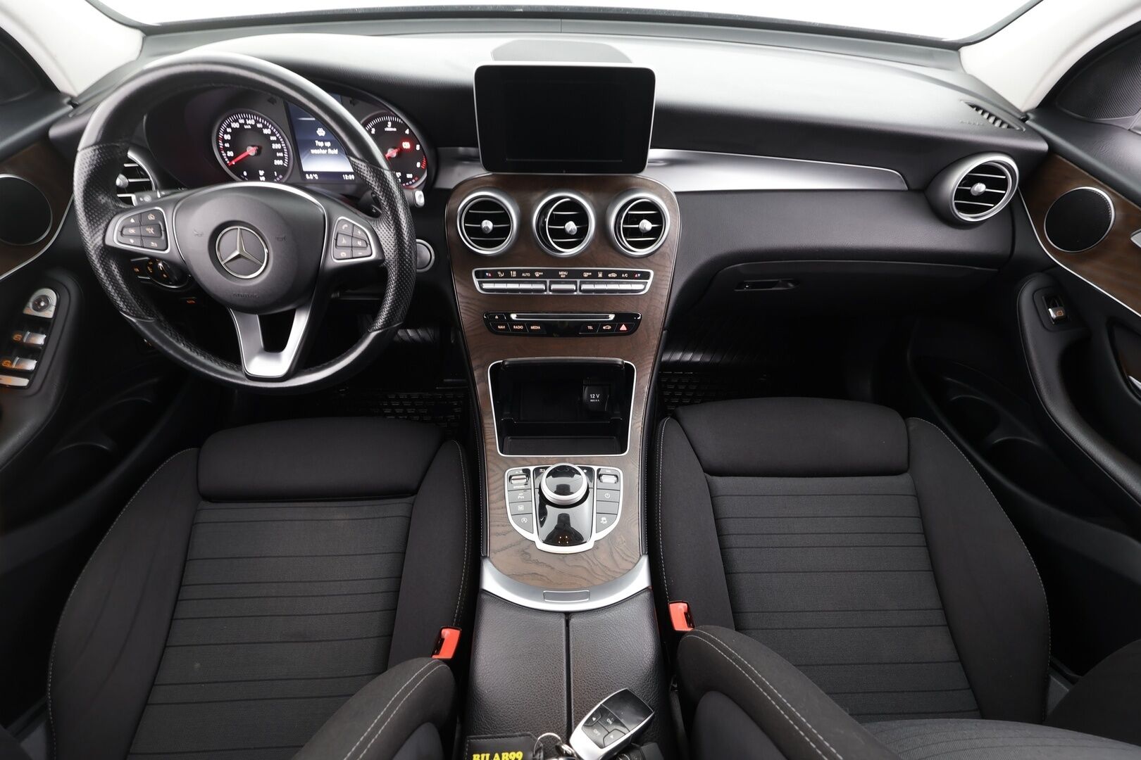 Mercedes-Benz GLC 2017 250 d 4Matic A Premium Business - *Webasto | Koukku | ILS-LED | P.Kamera | Sportpenkit / Keyless | Suomi-auto | Kahdet renkaat aluvanteilla*