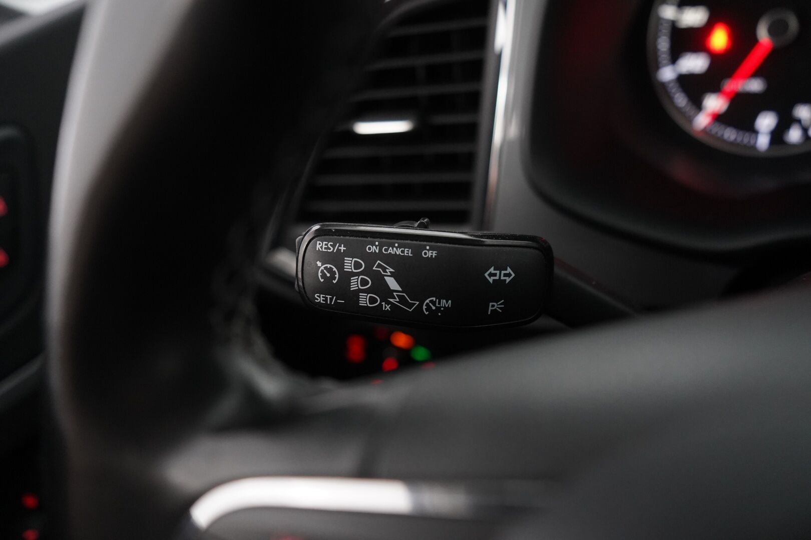 Seat Ateca 2016 1.0 TSI 115 Style *Webasto / S.kontti / Vakkari / Tutkat /  Apple carplay Android auto* - Juuri katsastettu / Viimeisin huolto 173tkm kohdalla / Kahdet renkaat alumiinivantein / Suomi-auto