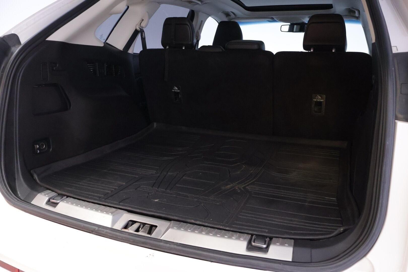 Ford Edge 2016 2,0 TDCi 210hv PowerShift A6 Sport AWD 5D - Ei Adblueta! | Webasto | Puolinahat | Koukku | S.luukku | Ilmastoidut Istuimet | Lämpölasi  