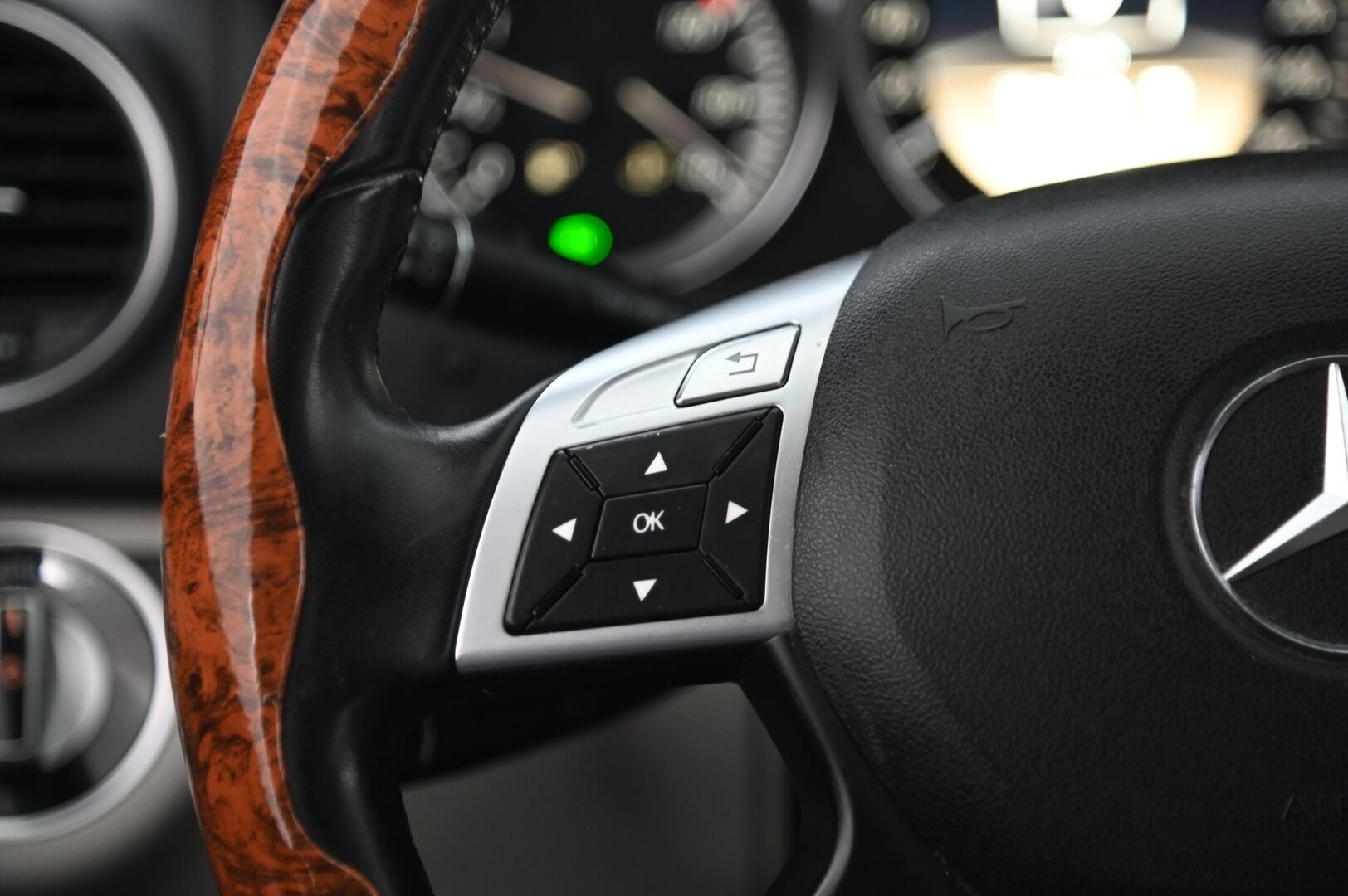 Mercedes-Benz C 2012 MERCEDES-BENZ CC 220 CDI Farmari *Koukku / Lohko / Vakkari* - *2x Renkaat / Juuri saapunut!* - HULLUT BLACKWEEK JATKOT - KORKOTARJOUS 2,49%