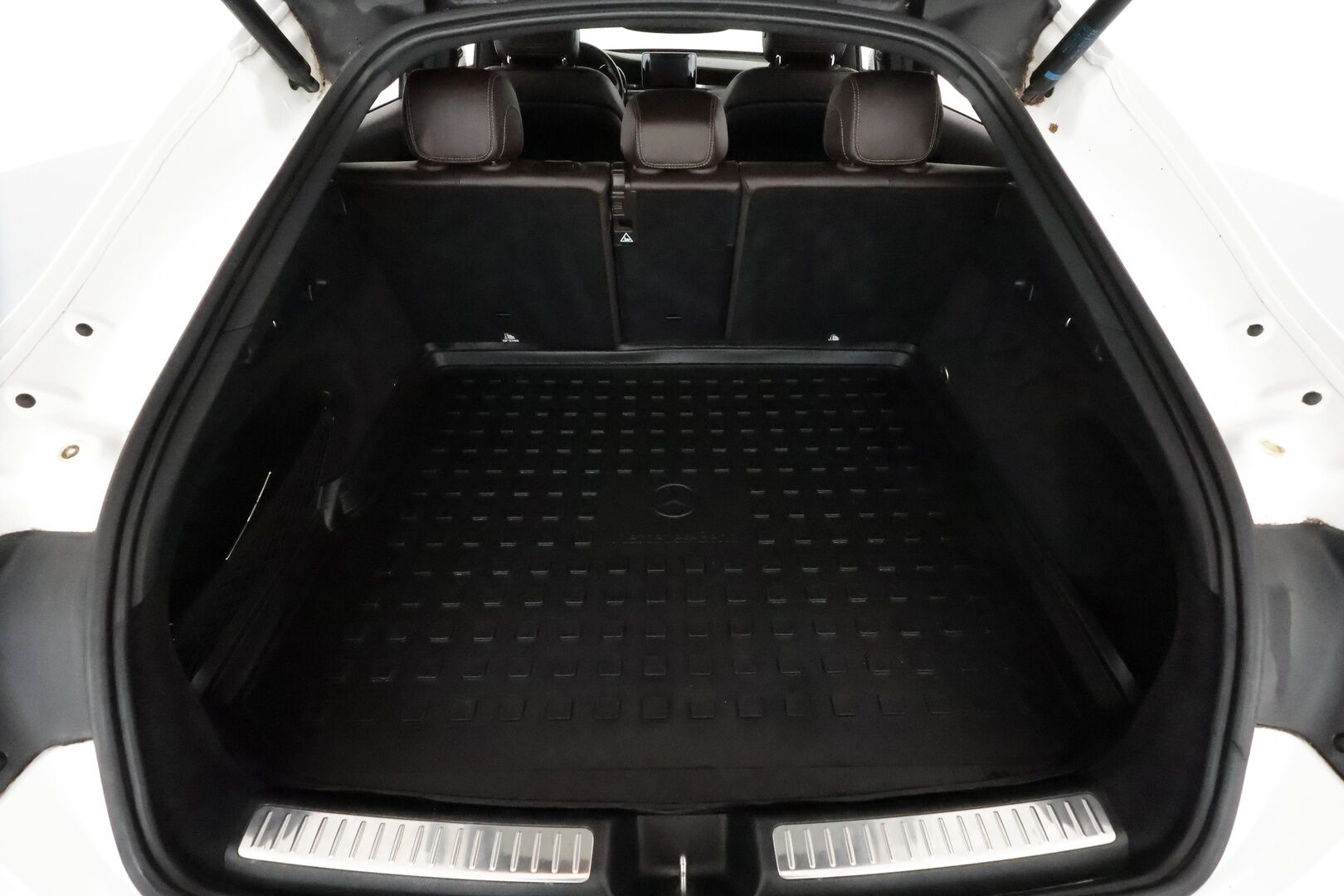 Mercedes-Benz GLC 2017 220 d Coupé 4Matic A Premium Business *Vakkari / Webasto / P.kamera / Nahkapenkit / ILS-LED / Koukku* - Suomi-auto / Kahdet renkaat aluvanteilla - Osta nyt, maksa vasta ensi vuonna