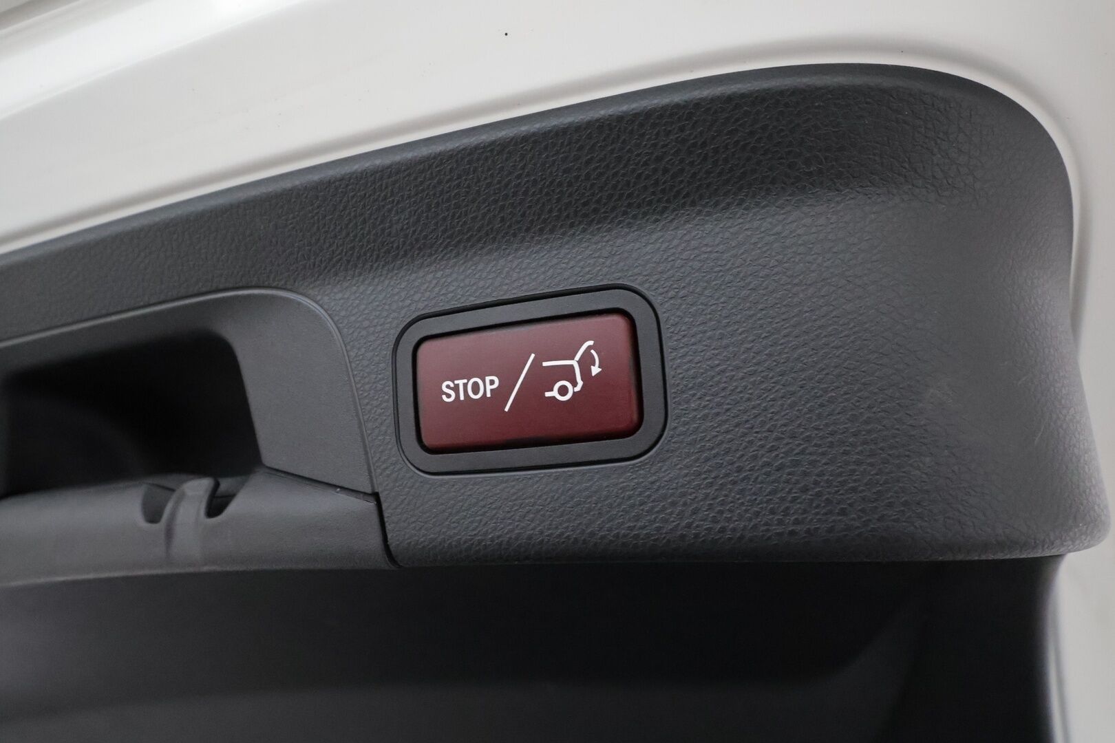 Mercedes-Benz GLC 2017 220 d Coupé 4Matic A Premium Business *Vakkari / Webasto / P.kamera / Nahkapenkit / ILS-LED / Koukku* - Suomi-auto / Kahdet renkaat aluvanteilla - Osta nyt, maksa vasta ensi vuonna