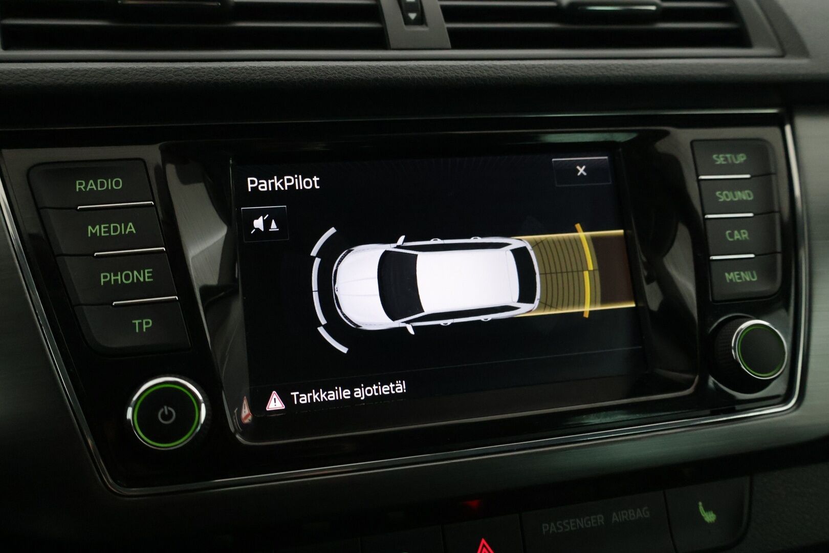 Skoda Fabia 2017 Combi 1,2 TSI 110 Style *Suomi-auto / Vakkari / Lohkolämmitin / Keyless / Bluetooth / Tutkat* - 2x Renkaat ja vanteet