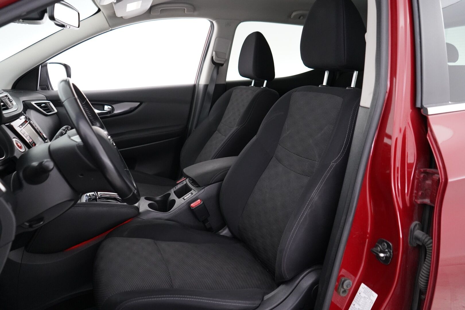 Nissan Qashqai 2016 dCi 130 N-Connecta 2WD Xtronic E6 - | Suomi- auto | Kahdet OEM vanteet | Viimeisin huolto 149tkm | 360 | Vakkari | Navi | Koukku | Lohkolämmitin |