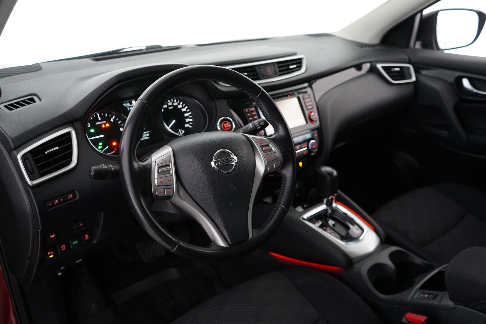 Nissan Qashqai 2016 dCi 130 N-Connecta 2WD Xtronic E6 - | Suomi- auto | Kahdet OEM vanteet | Viimeisin huolto 149tkm | 360 | Vakkari | Navi | Koukku | Lohkolämmitin |