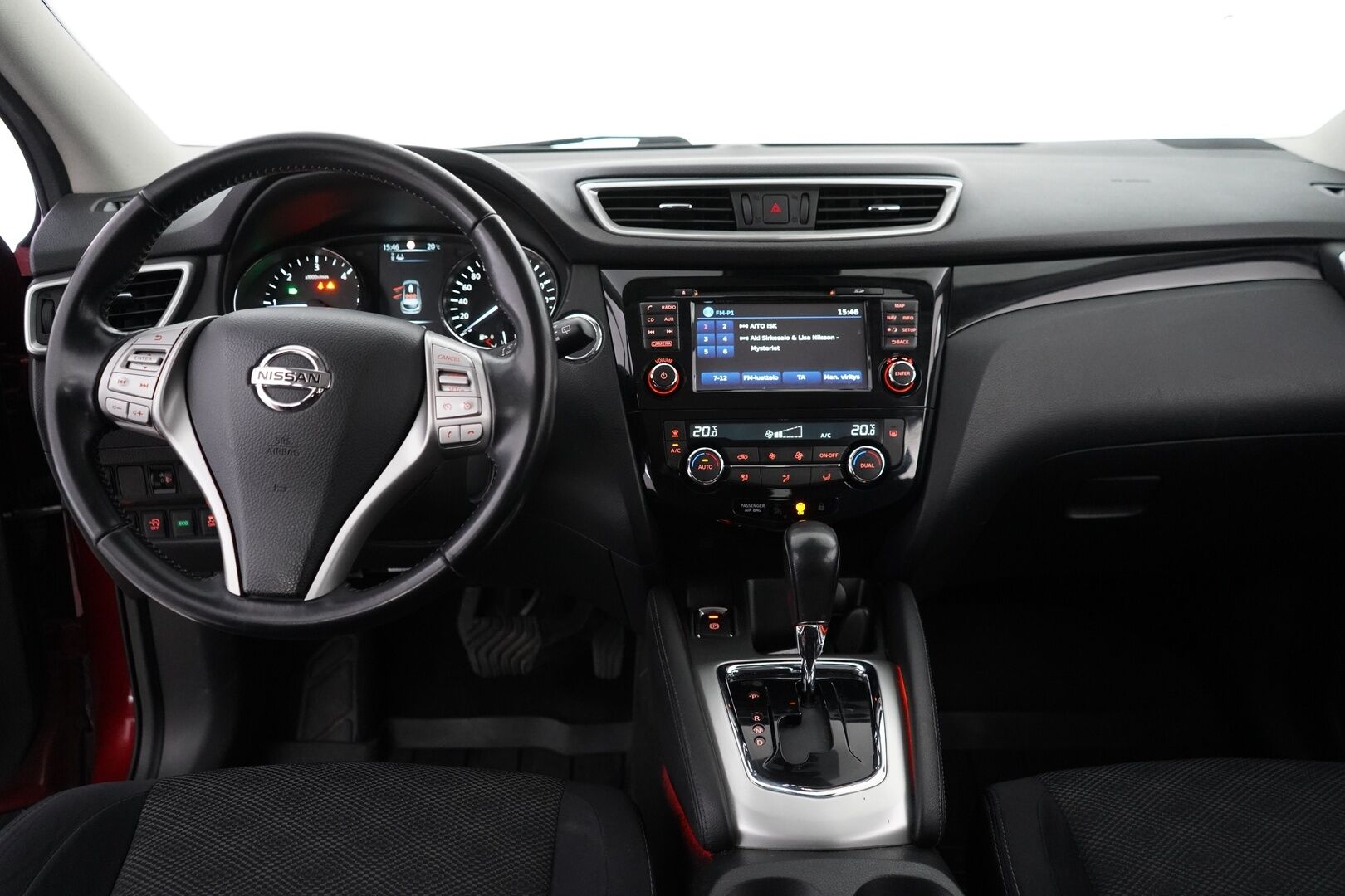 Nissan Qashqai 2016 dCi 130 N-Connecta 2WD Xtronic E6 - | Suomi- auto | Kahdet OEM vanteet | Viimeisin huolto 149tkm | 360 | Vakkari | Navi | Koukku | Lohkolämmitin |