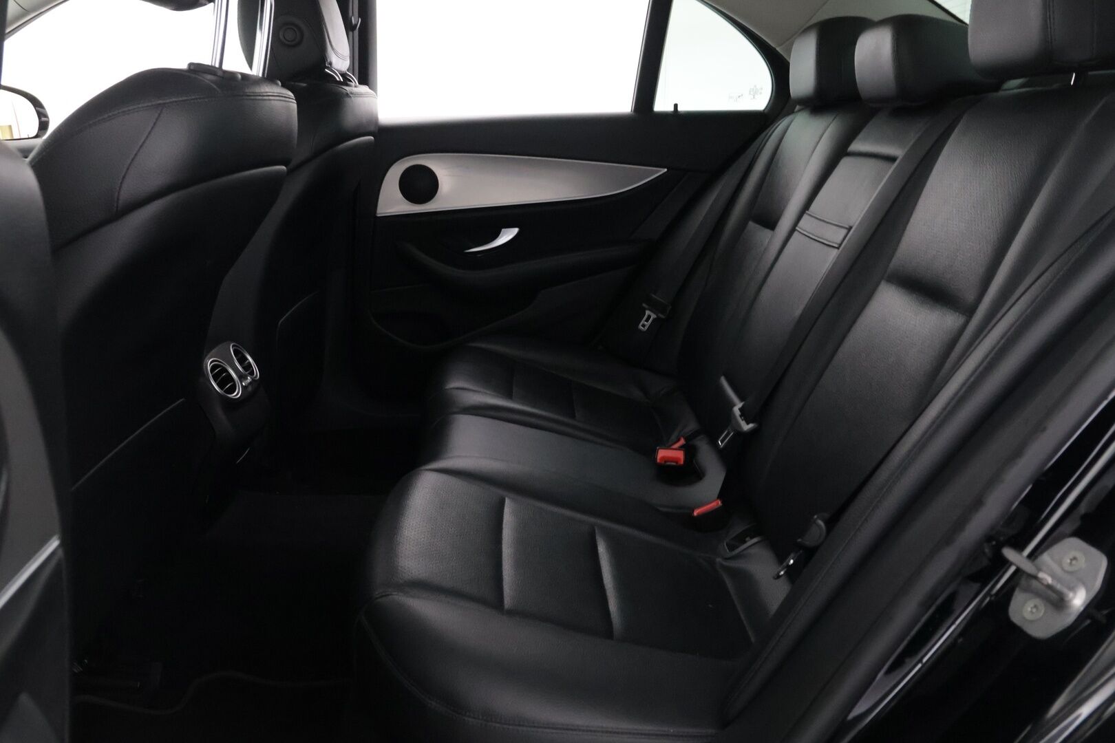 Mercedes-Benz E 2017 200 d A Business - | Myynnissä Huutokaupat.com | Nahkasisusta | LED | Vakionopeudensäädin |  Peruutuskamera | - KORKO VAIN 3,99 %