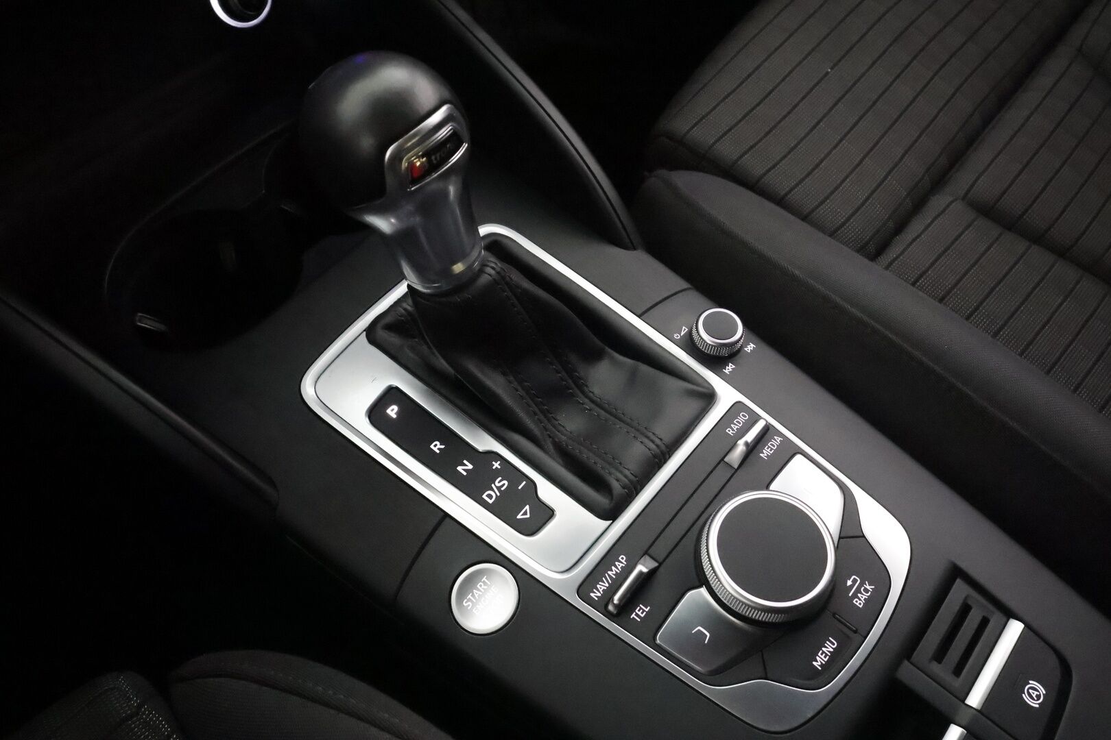 Audi A3 2017 Sportback First Edition Business Sport 1,4 TFSI COD 110 kW ultra S tronic * 1.OM / ACC / LED / Sporttipenkit / P.tutka * - Suomi-auto / Kahdet renkaat aluvanteilla