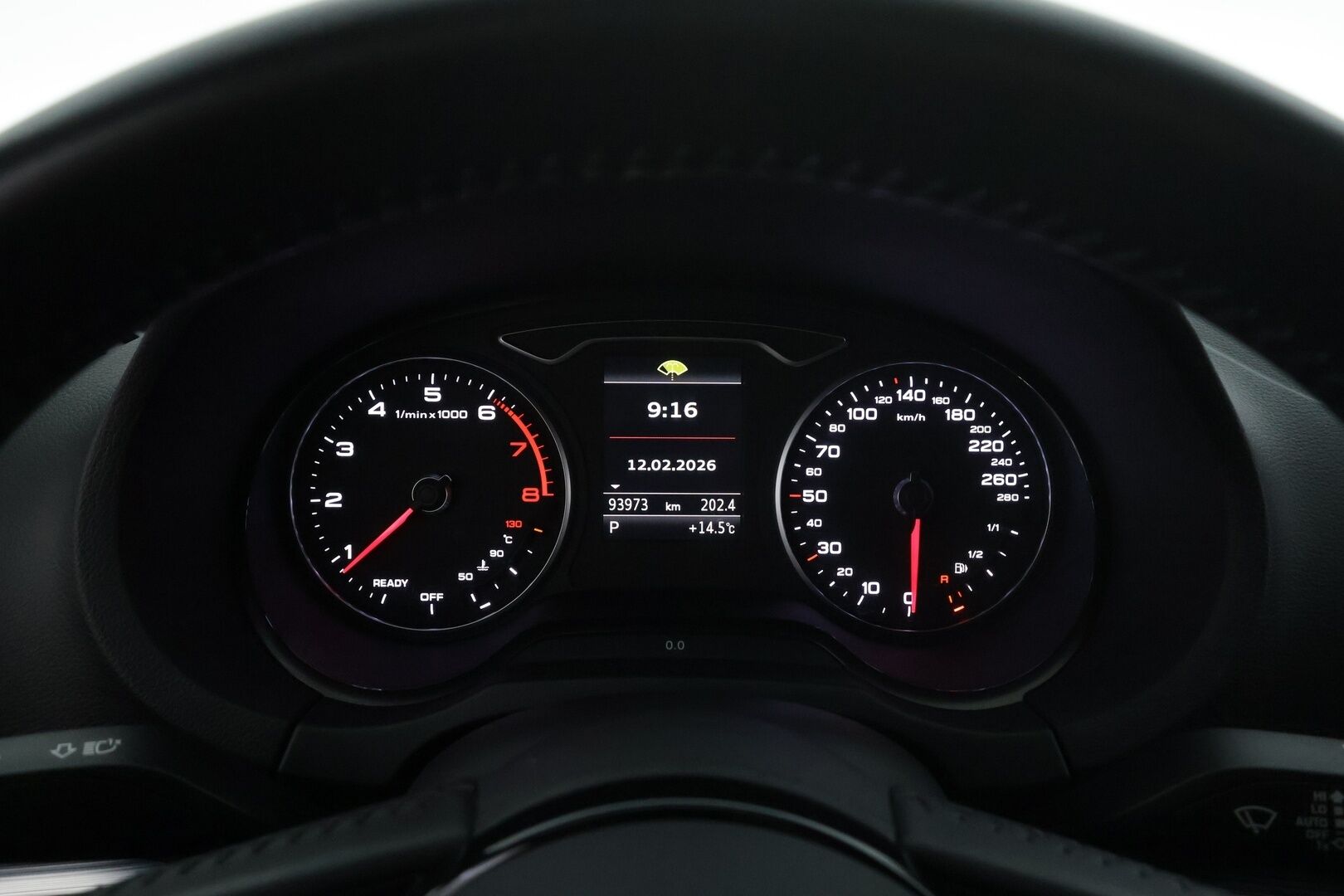 Audi A3 2017 Sportback First Edition Business Sport 1,4 TFSI COD 110 kW ultra S tronic * 1.OM / ACC / LED / Sporttipenkit / P.tutka * - Suomi-auto / Kahdet renkaat aluvanteilla