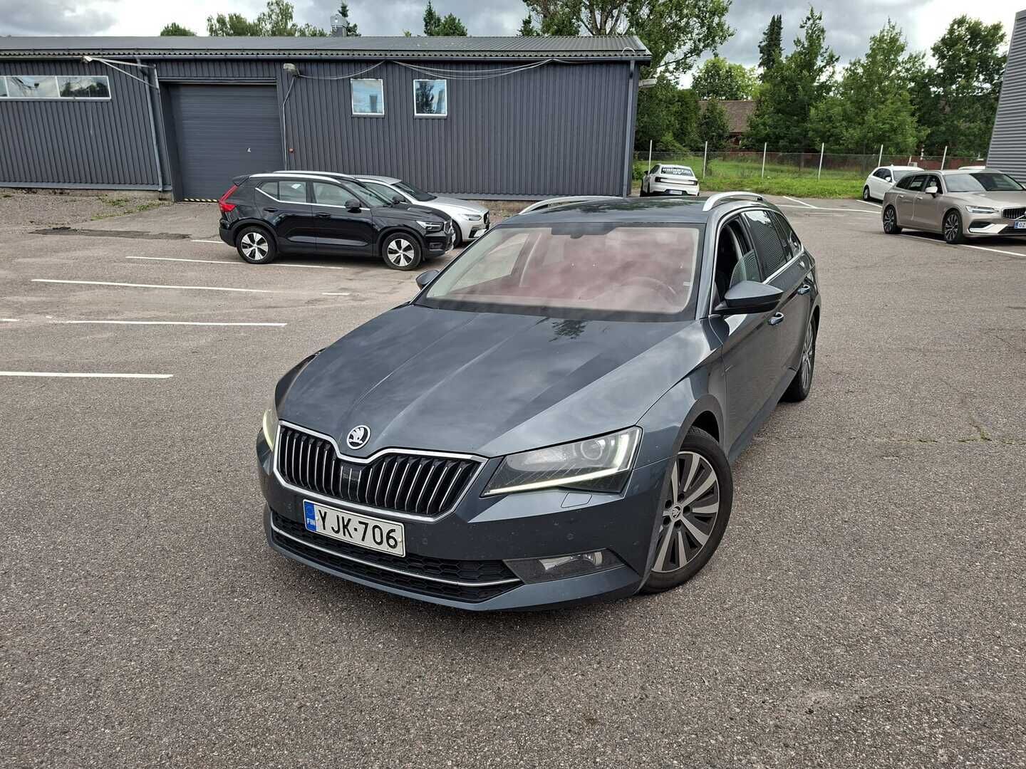 Skoda Superb 2017 Combi 1,6 TDI Ambition GreenLine - Tulossa myyntiin! | Laajasti huollettu | Koukku