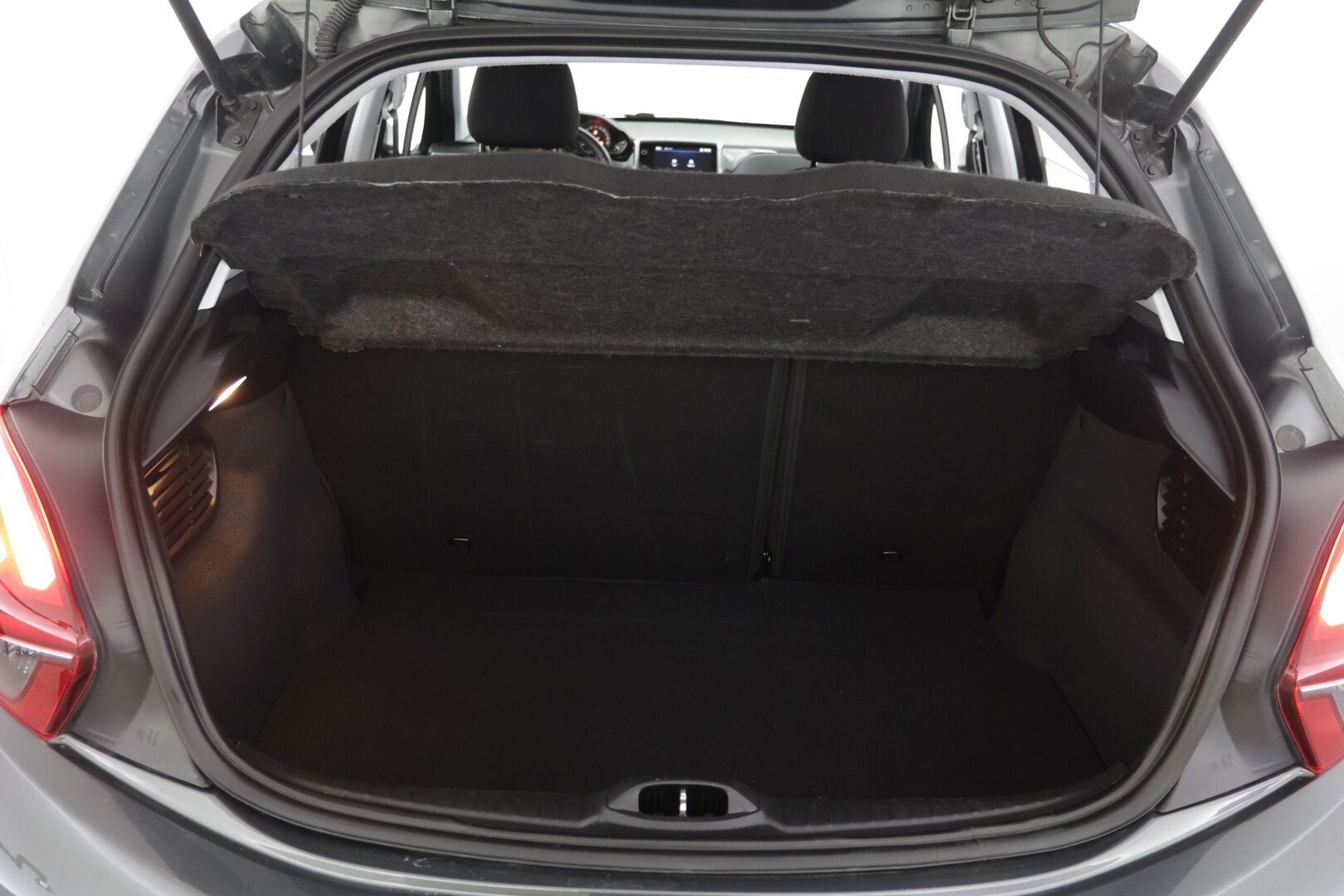 Peugeot 208 2017 Style VTi 82 5-ov