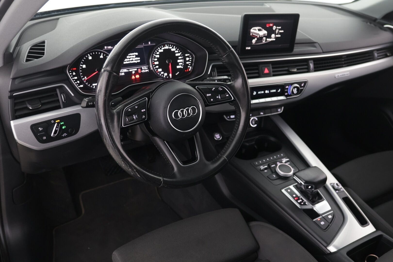 Audi A4 2017 Avant Land of quattro Edition 2,0 TDI 140 kW quattro S tronic - | LED | Webasto | Koukku | Vakkari | Suomi-auto |