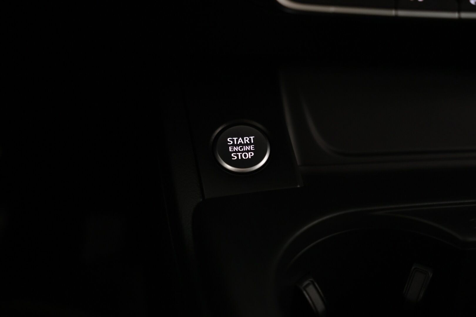 Audi A4 2017 Avant Land of quattro Edition 2,0 TDI 140 kW quattro S tronic - | LED | Webasto | Koukku | Vakkari | Suomi-auto |