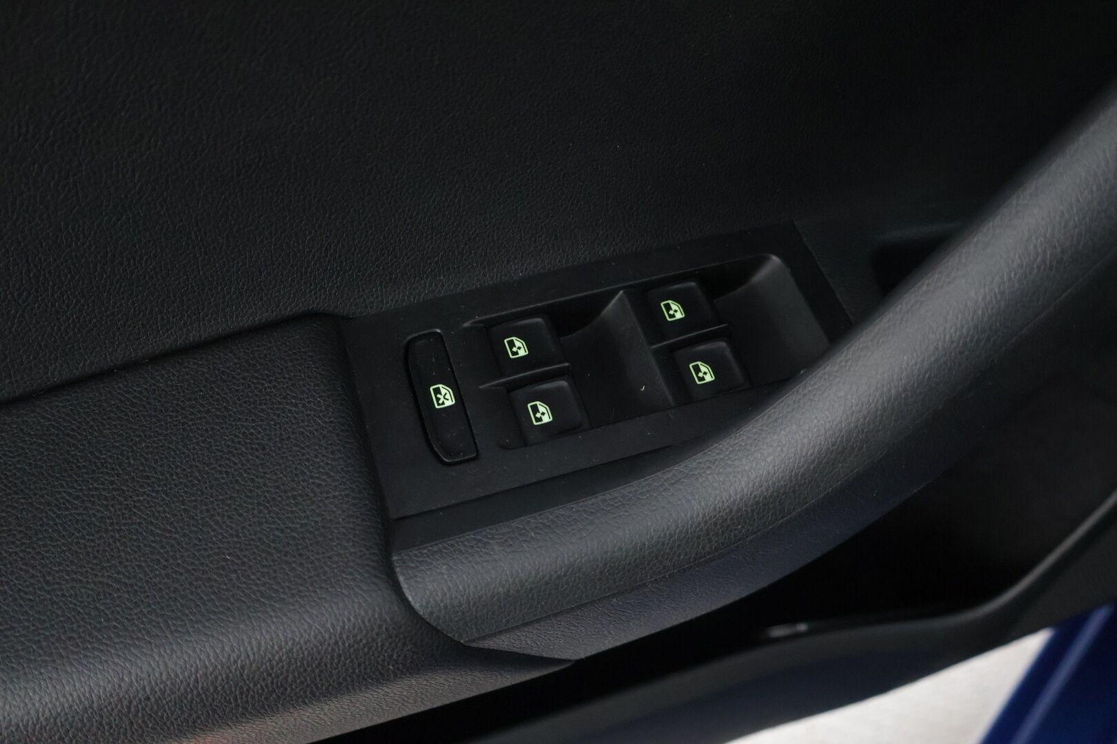 Skoda Octavia 2017 Combi 1,6 TDI Style DSG **WEBASTO /Canton äänentoisto / Kamera / Koukku / Ambiente** - Jakopää tehty 2/25 / 2x Renkaat vanteineen 