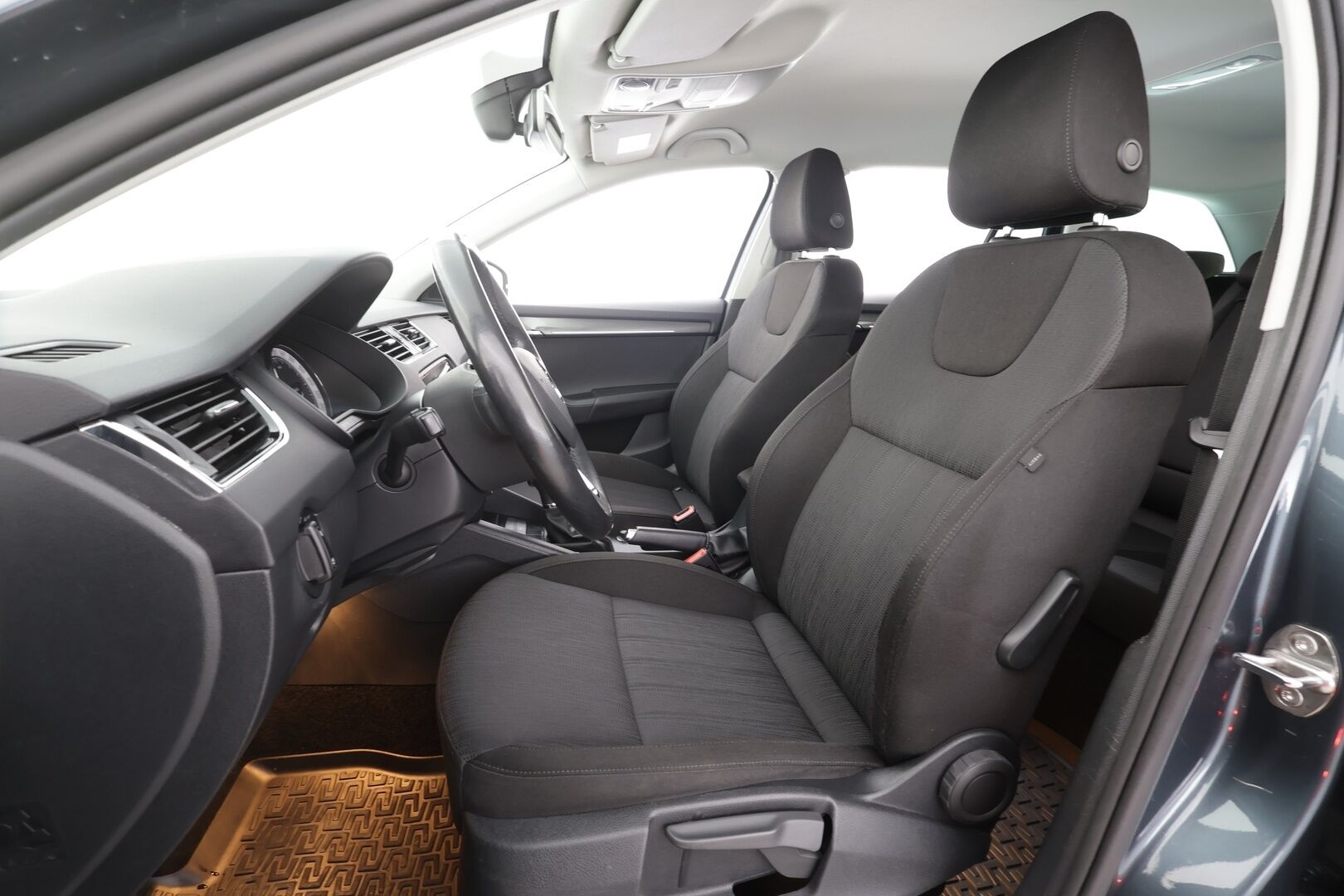 Skoda Octavia 2018 Combi 1,0 TSI Style DSG Autom. -  | Webasto | Koukku | LED | P.Kamera | Keyless | Vakkari | Apple&Android | Suomi-auto | Kahdet Renkaat |